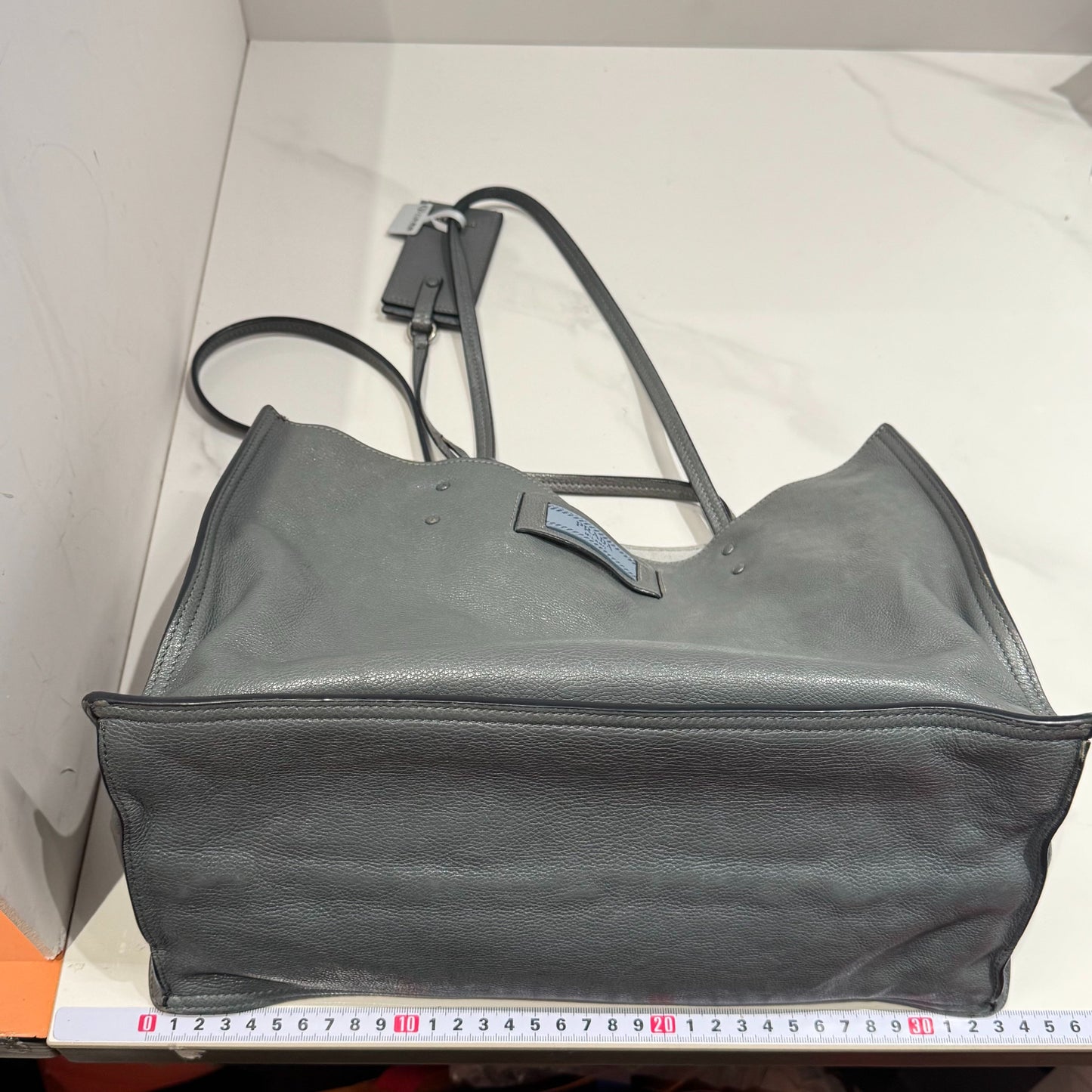 Prada - Soft Leather Tote - Pebbled leather - Blue-Grey - (Medium)
