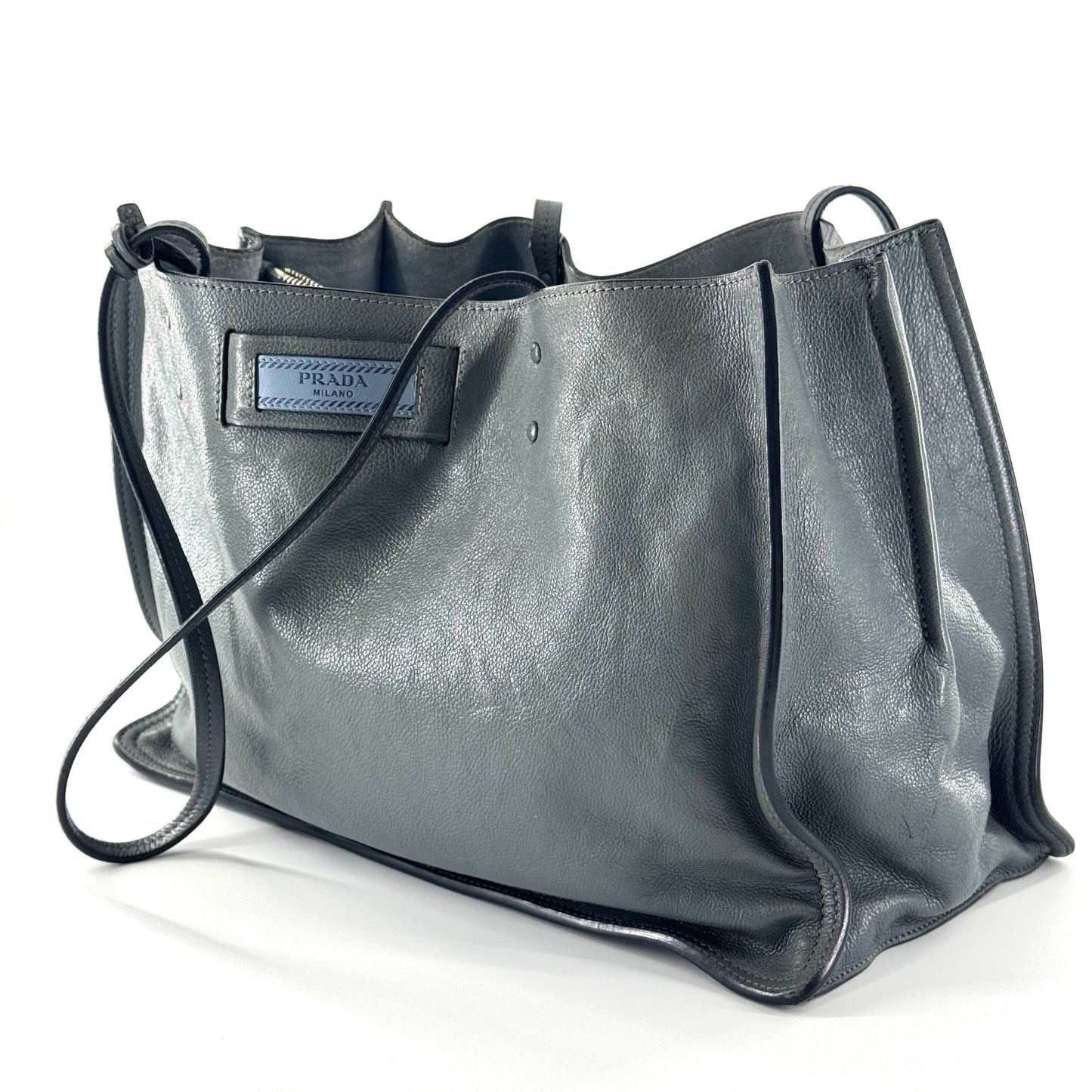 Prada - Soft Leather Tote - Pebbled leather - Blue-Grey - (Medium)