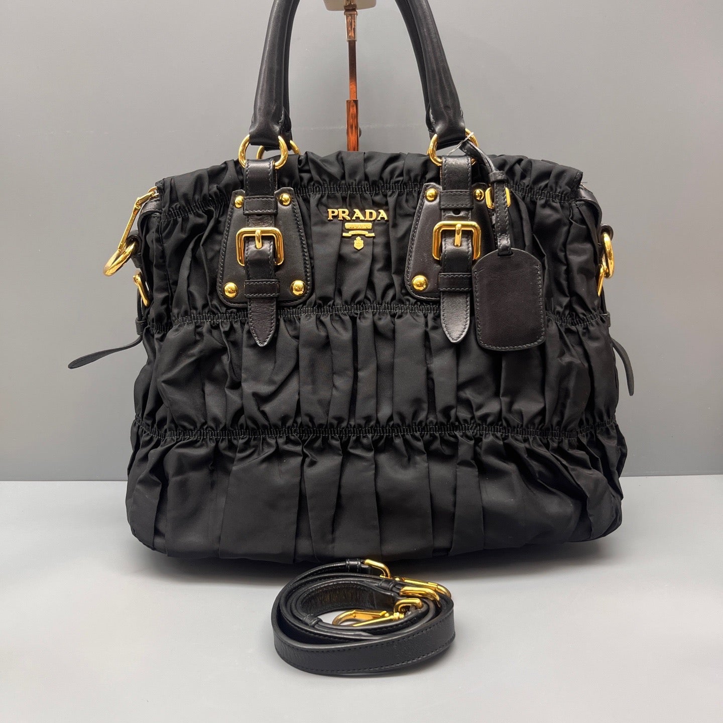 Prada - Tessuto Gaufre Tote Bag - Nylon and Leather - Black - (Medium)