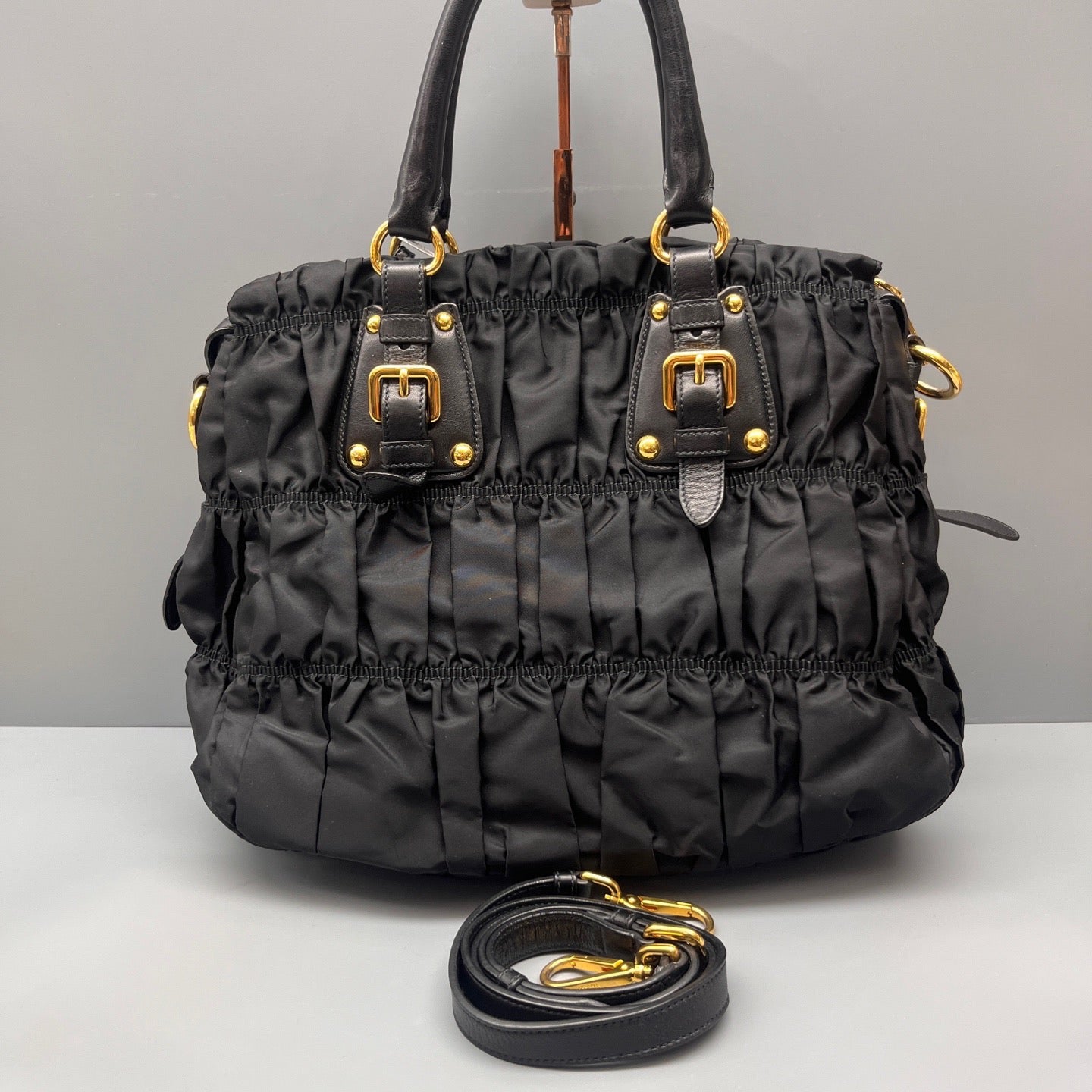 Prada - Tessuto Gaufre Tote Bag - Nylon and Leather - Black - (Medium)