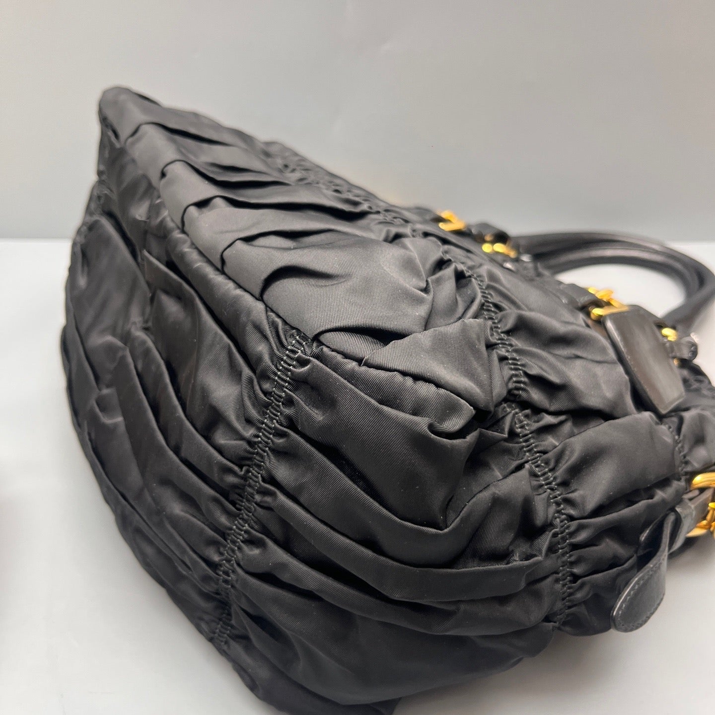Prada - Tessuto Gaufre Tote Bag - Nylon and Leather - Black - (Medium)