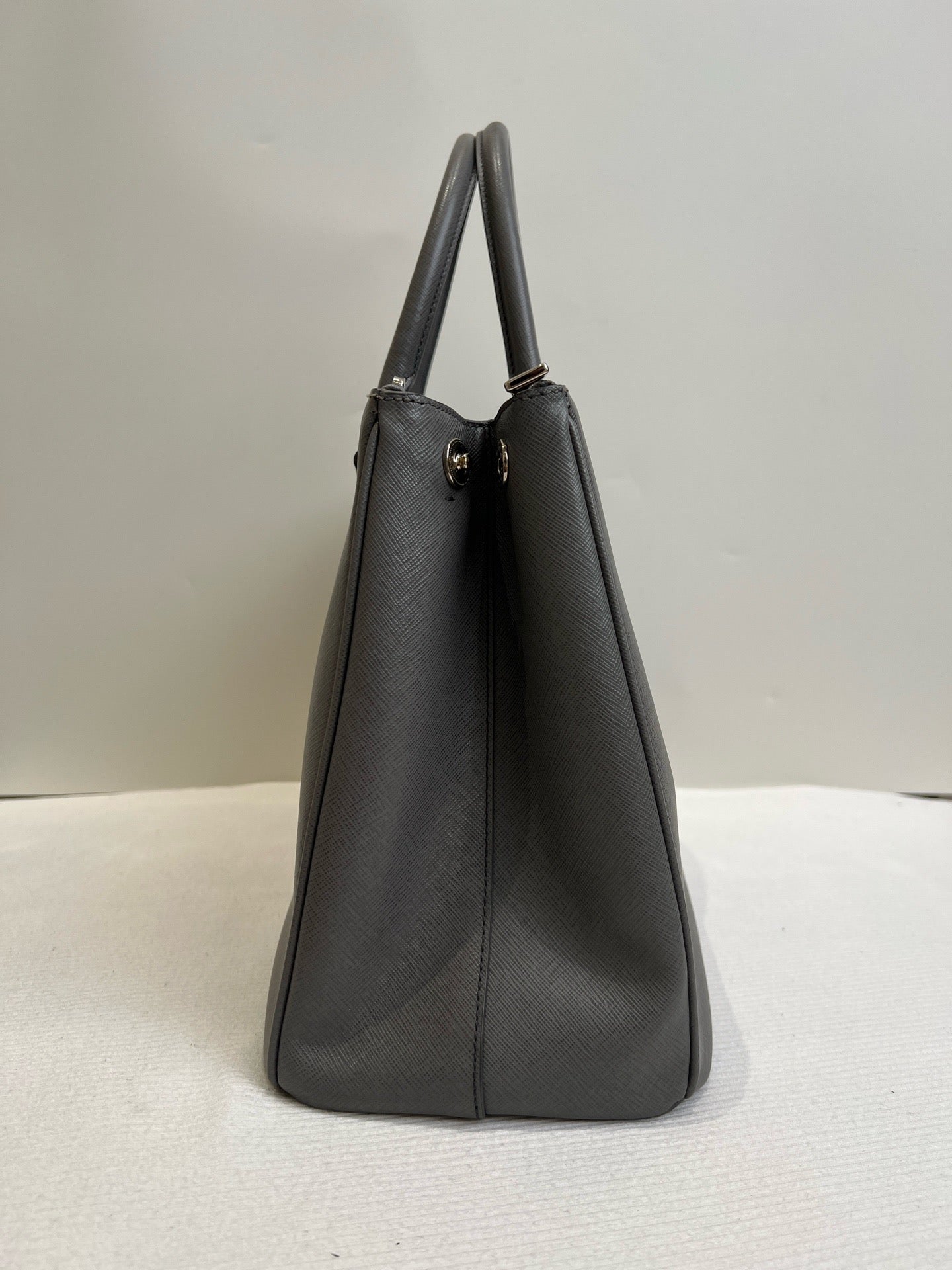 Prada - Top Handle Bag - Leather - Grey - (Large)
