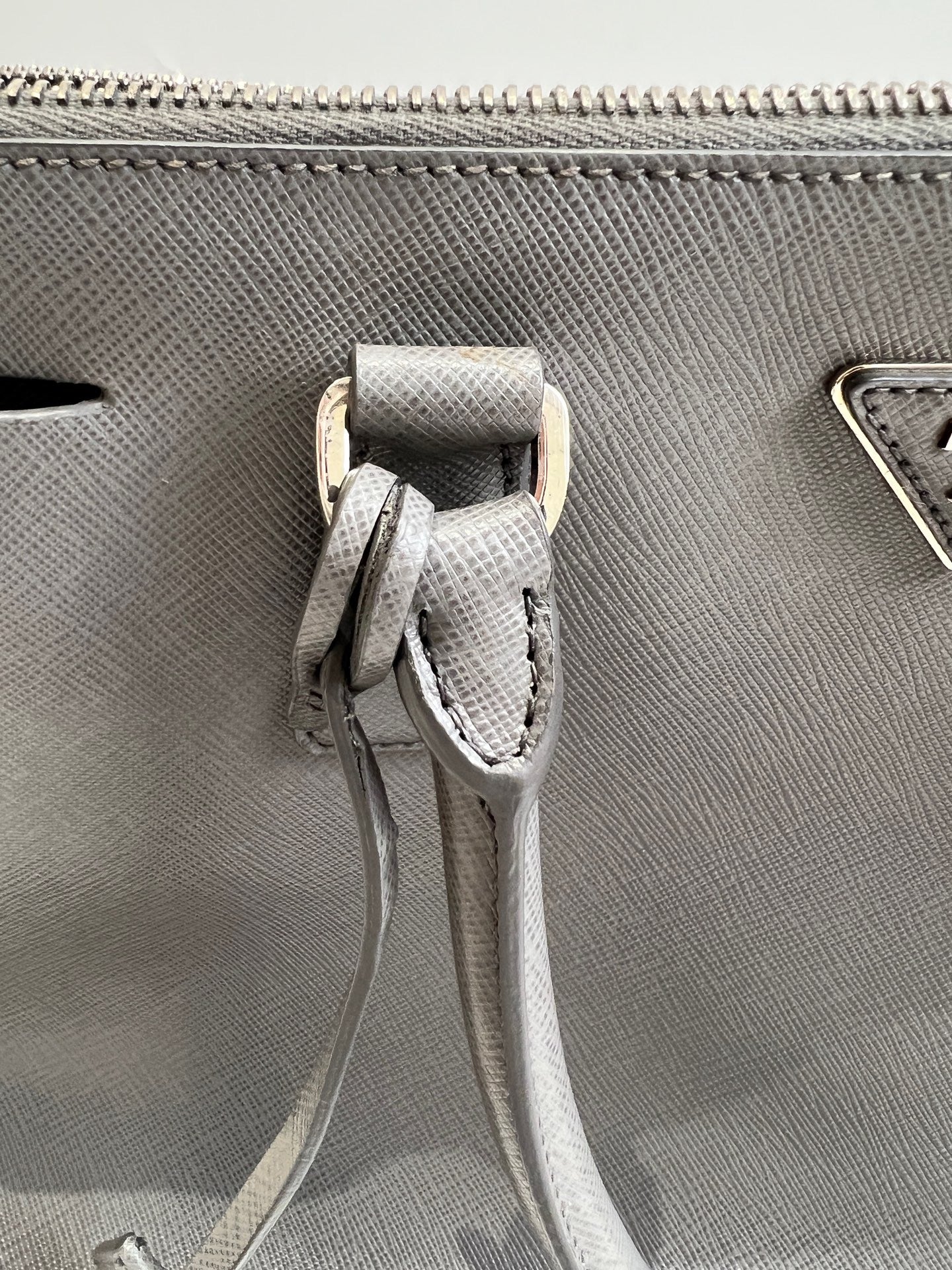 Prada - Top Handle Bag - Leather - Grey - (Large)