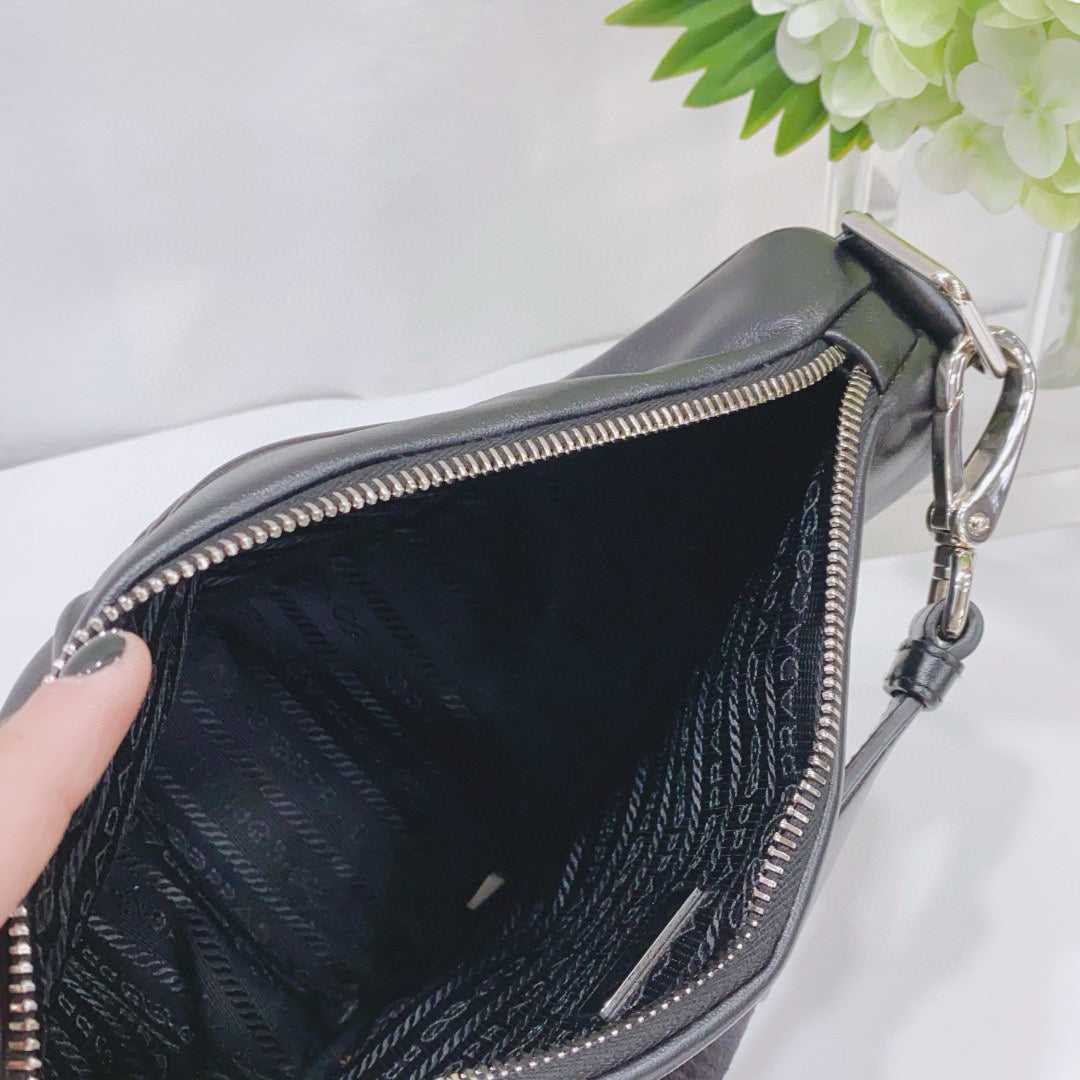 Prada - Triangle Crossbody Bag - Leather - Black - (medium)