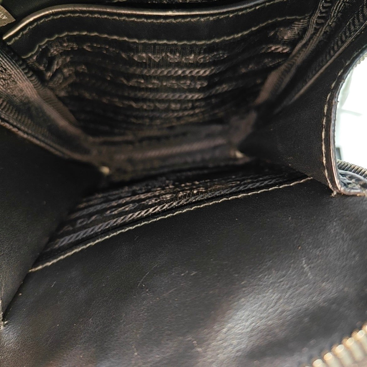 Prada - Vertical Camera Bag - Leather - Black - (mini)