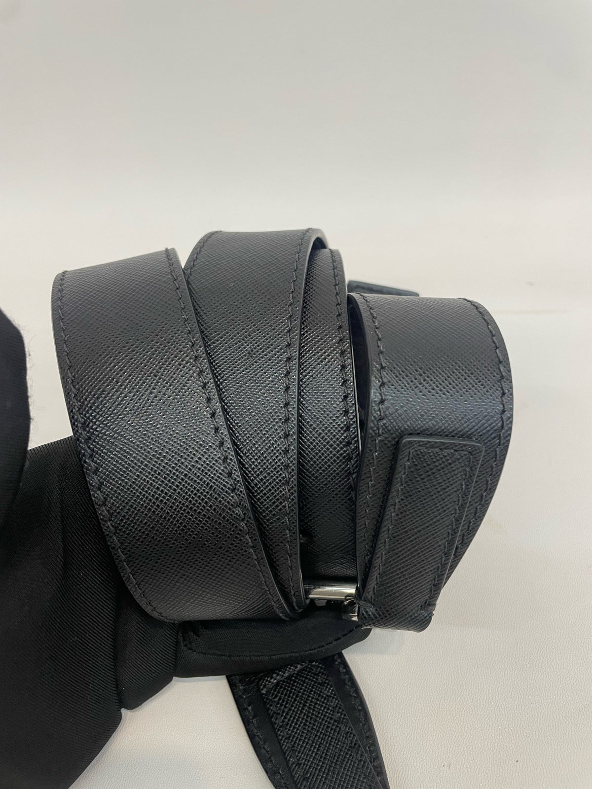 Prada - Vertical Camera Bag - Leather - Black - (mini)