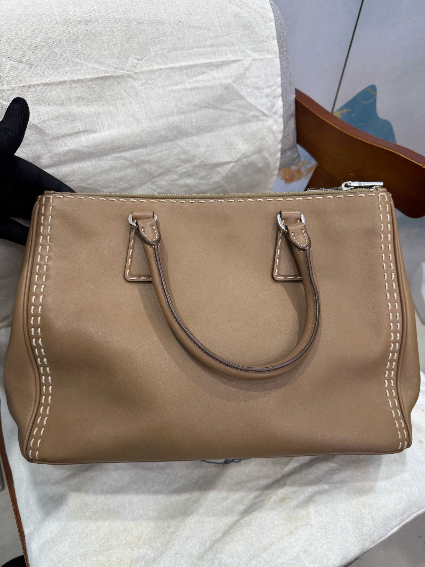 Prada - Vitello Daino - Leather - Camel - (medium)