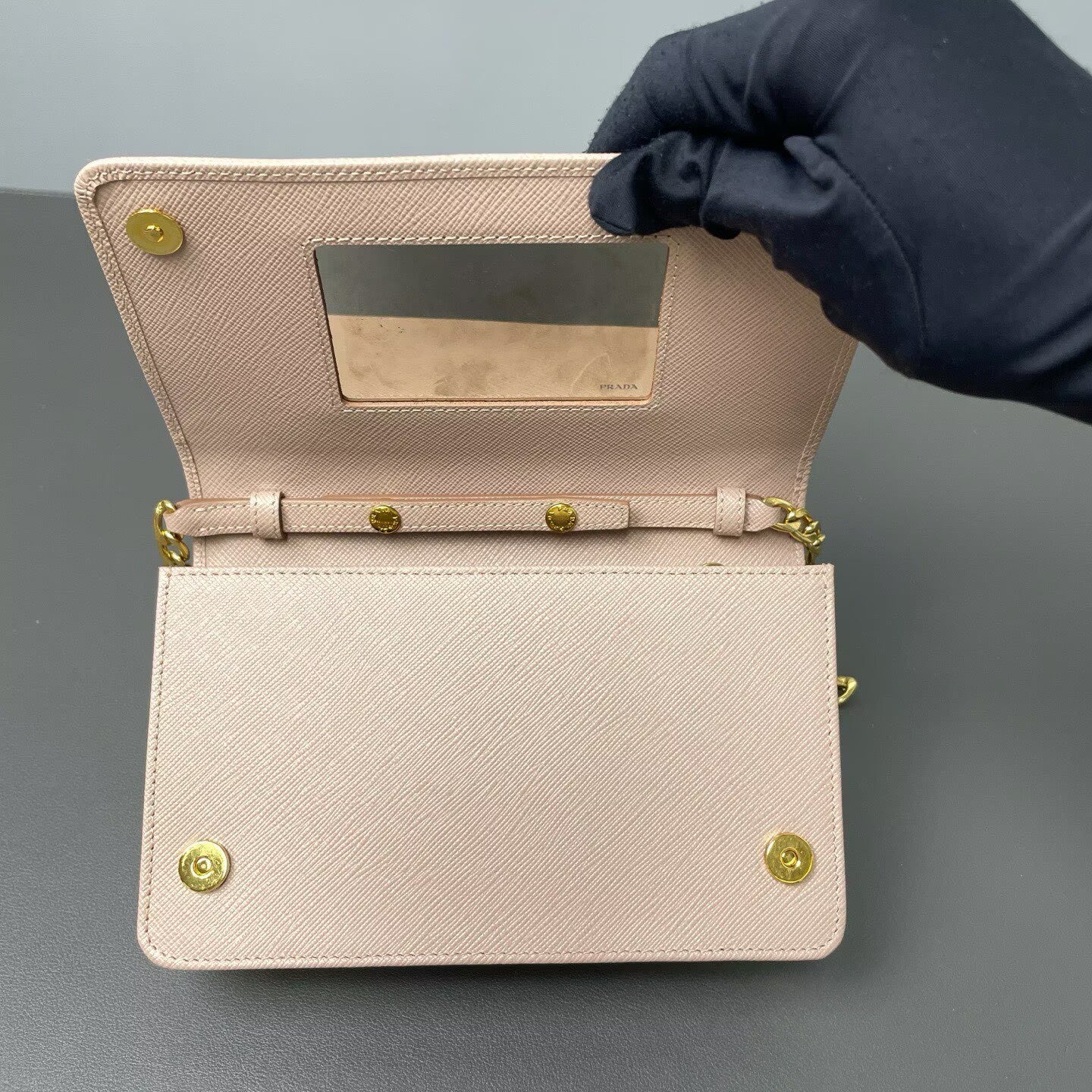 Prada - Wallet on Chain - Saffiano leather - Pink - (mini)