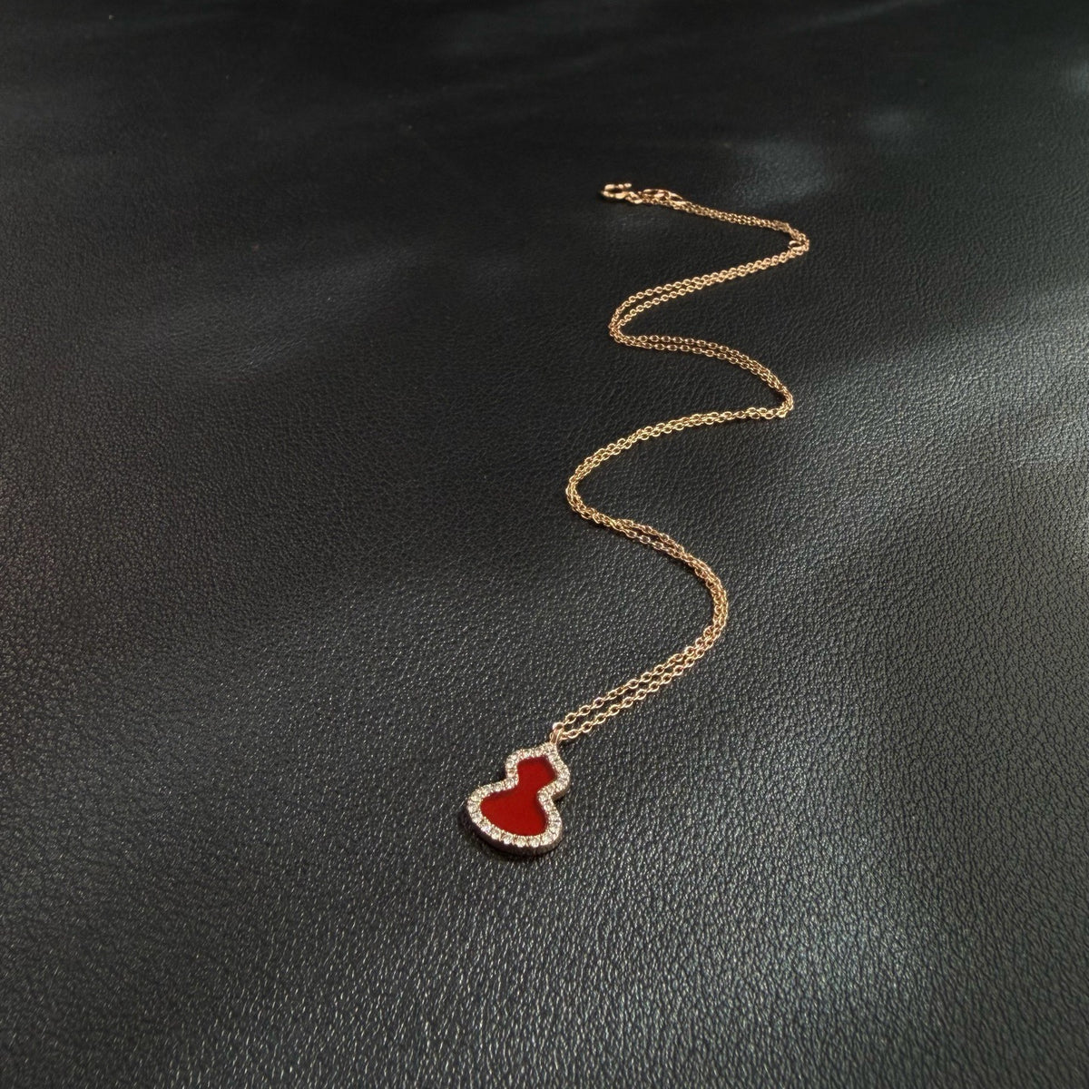 Qeelin - Wulu - 18K rose gold, red agate and diamonds - Red - (41)