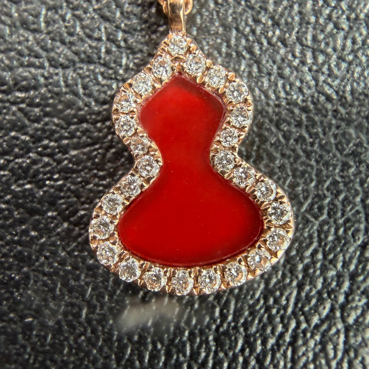 Qeelin - Wulu - 18K rose gold, red agate and diamonds - Red - (41)