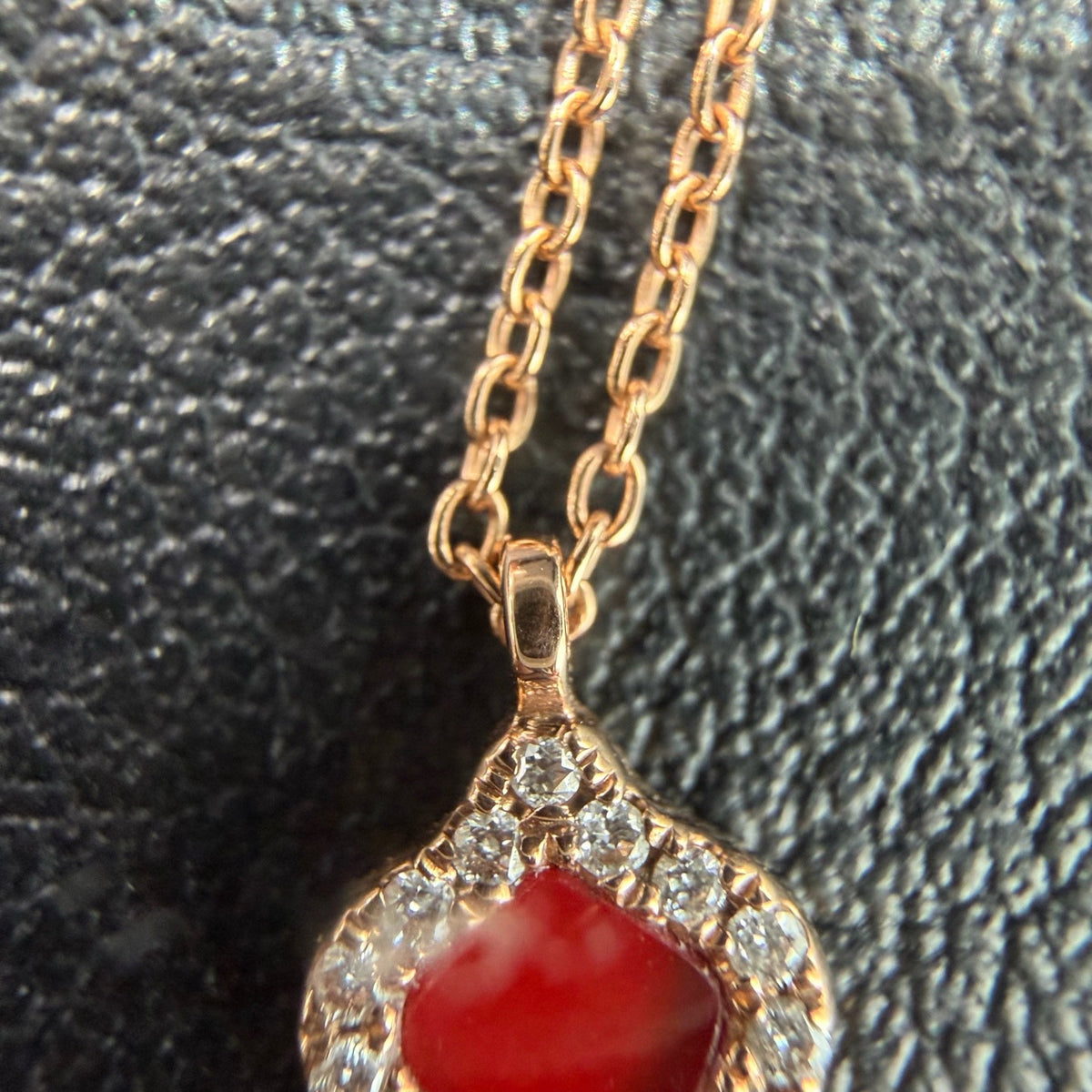 Qeelin - Wulu - 18K rose gold, red agate and diamonds - Red - (41)