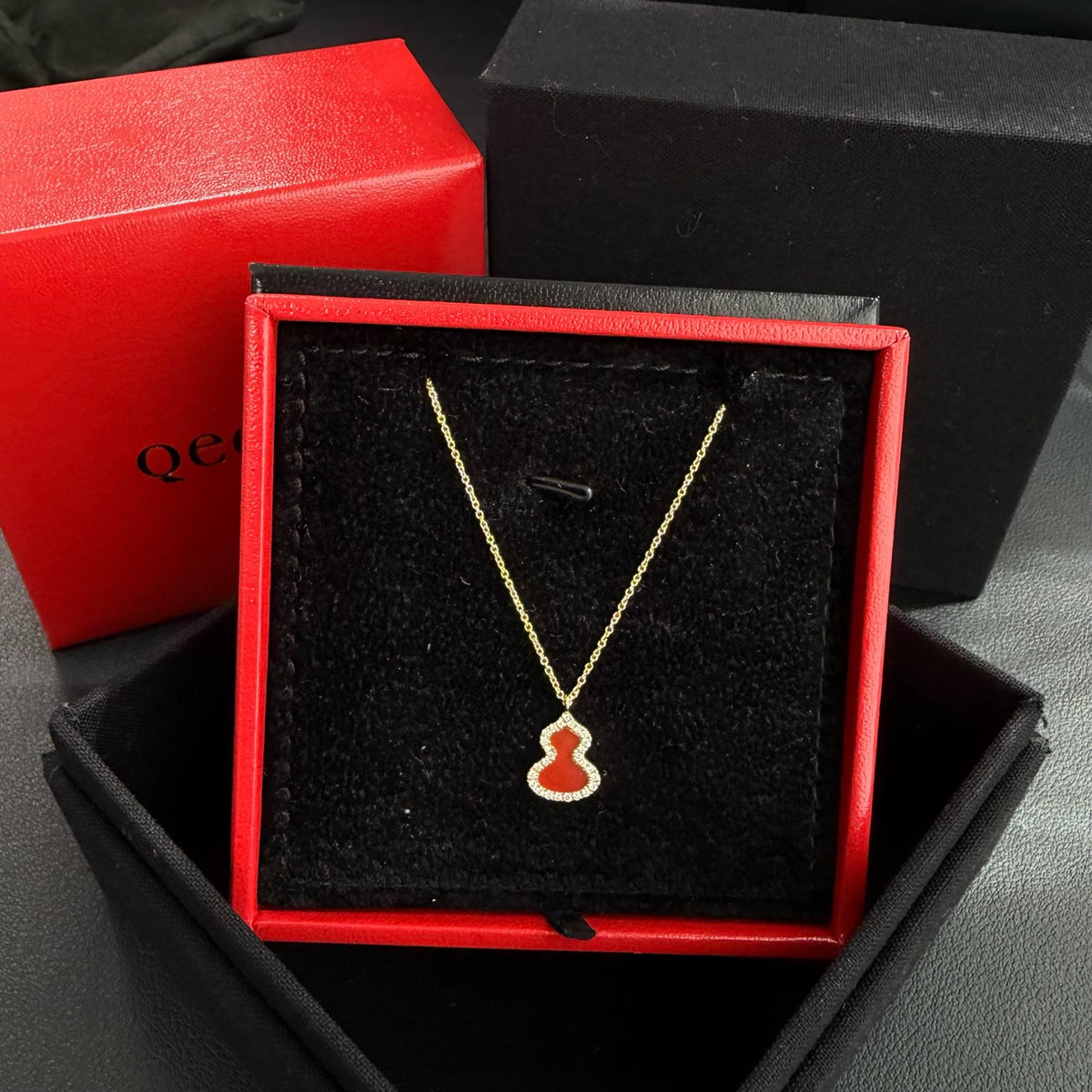 Qeelin - Wulu - 18K rose gold, red agate and diamonds - Red - (41.5)