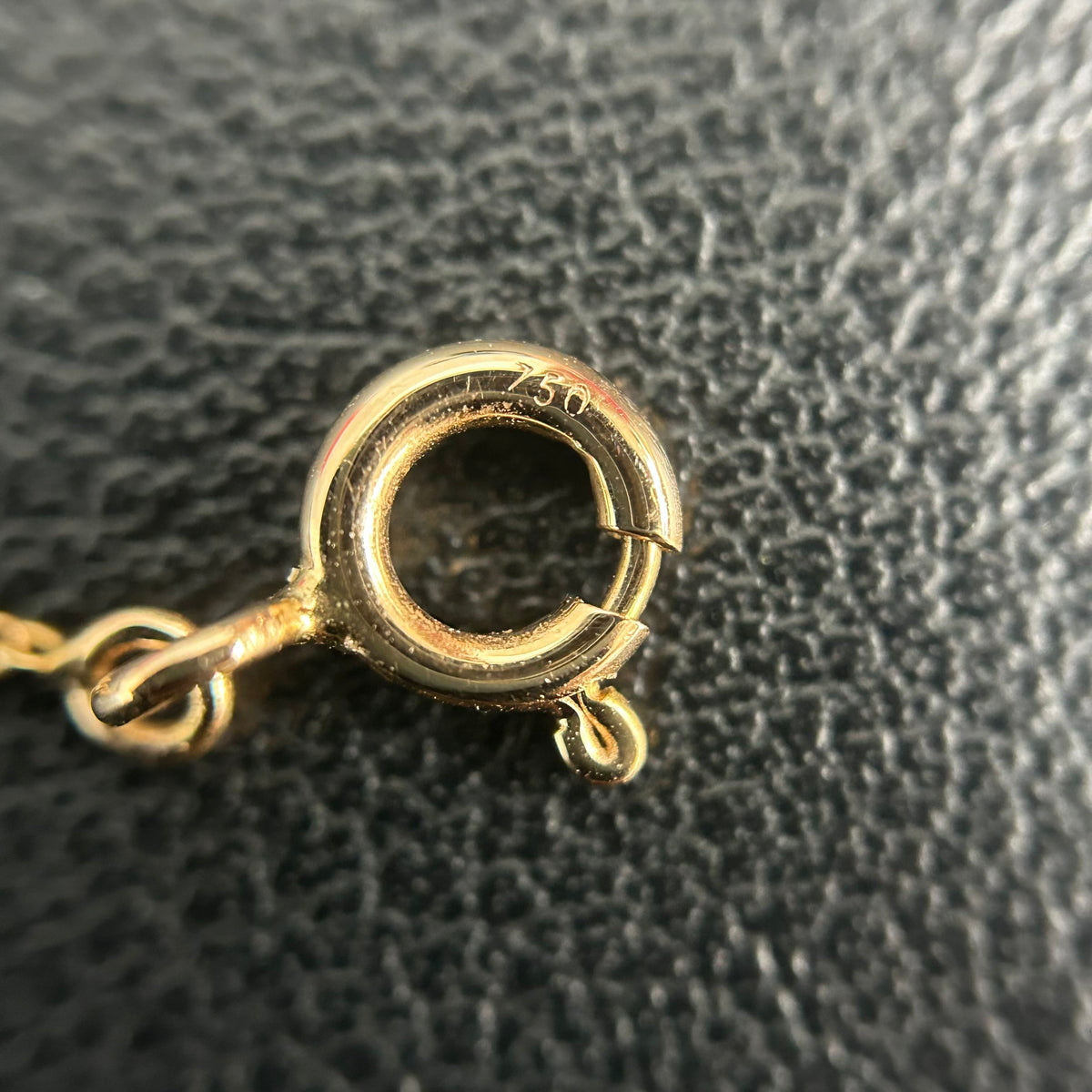 Qeelin - Wulu - 18k yellow gold with a single diamond - Gold