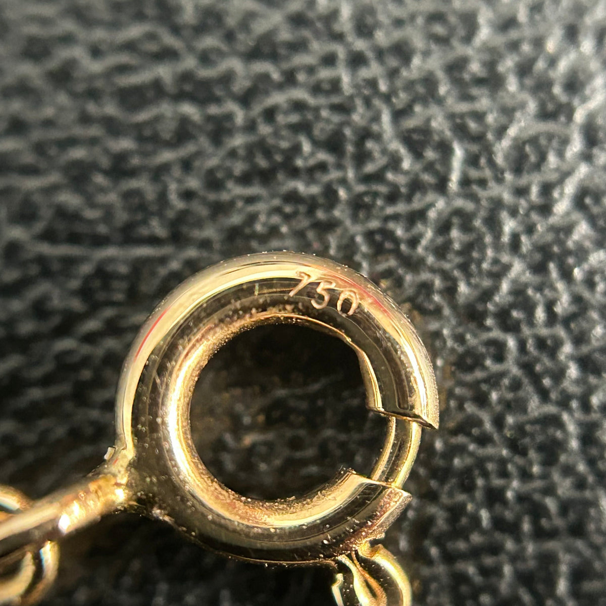 Qeelin - Wulu - 18k yellow gold with a single diamond - Gold