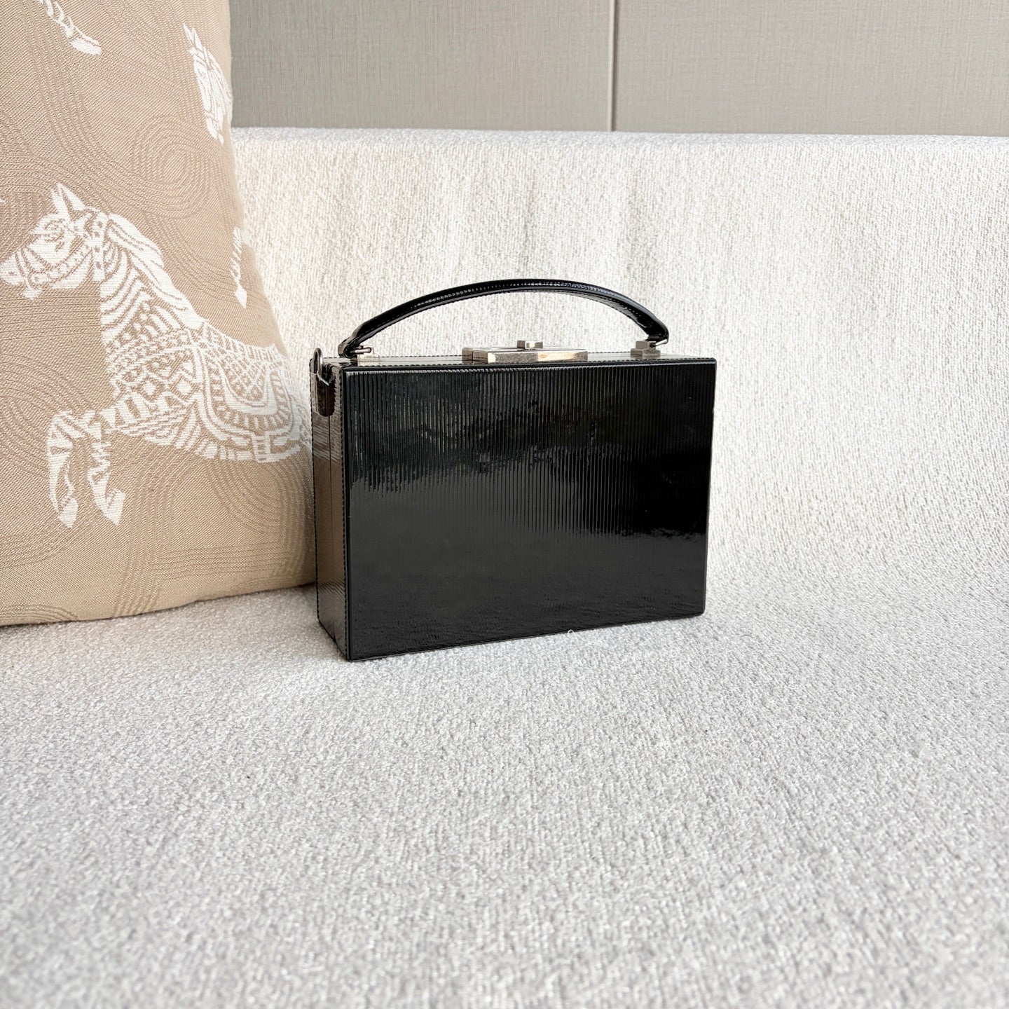 Saint Laurent - Box Bag - Patent leather - Black - (mini)