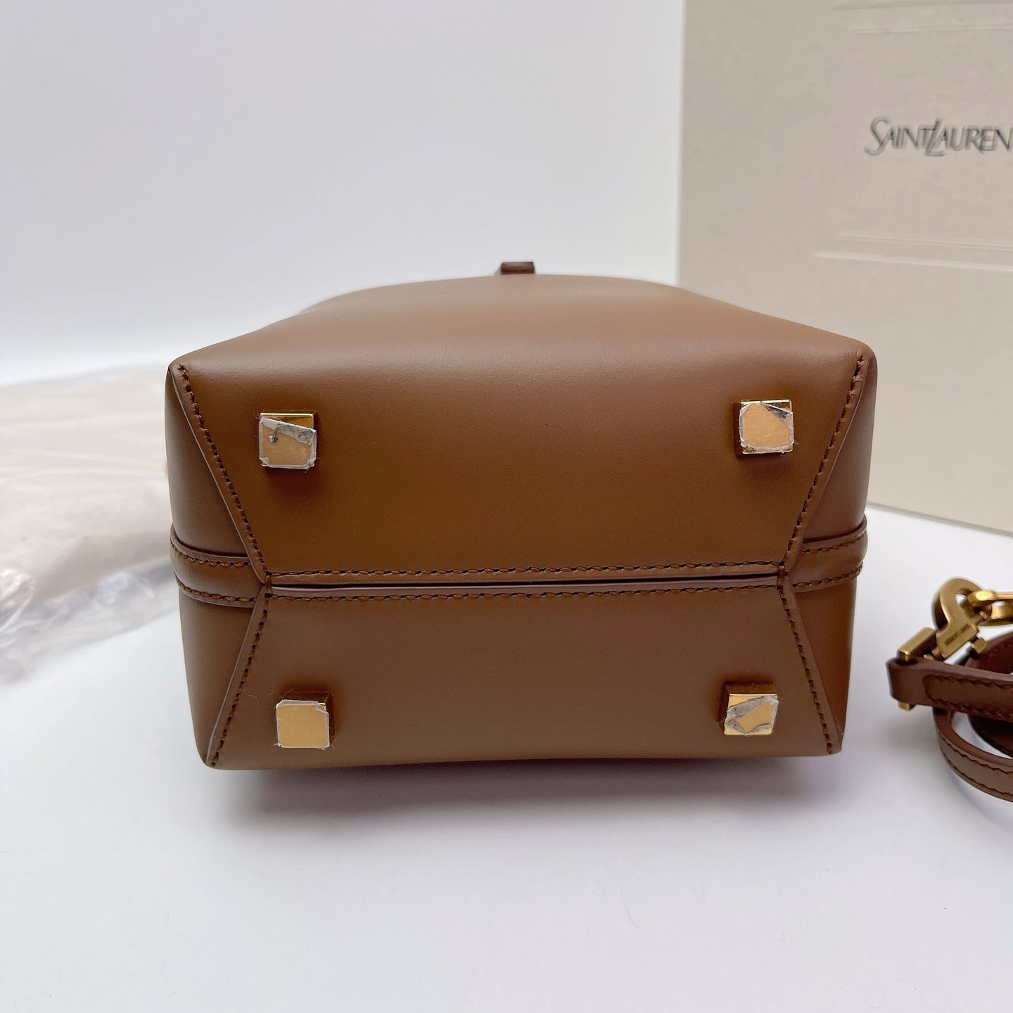 Saint Laurent - Bucket Bag - Calfskin - Brown - (mini)