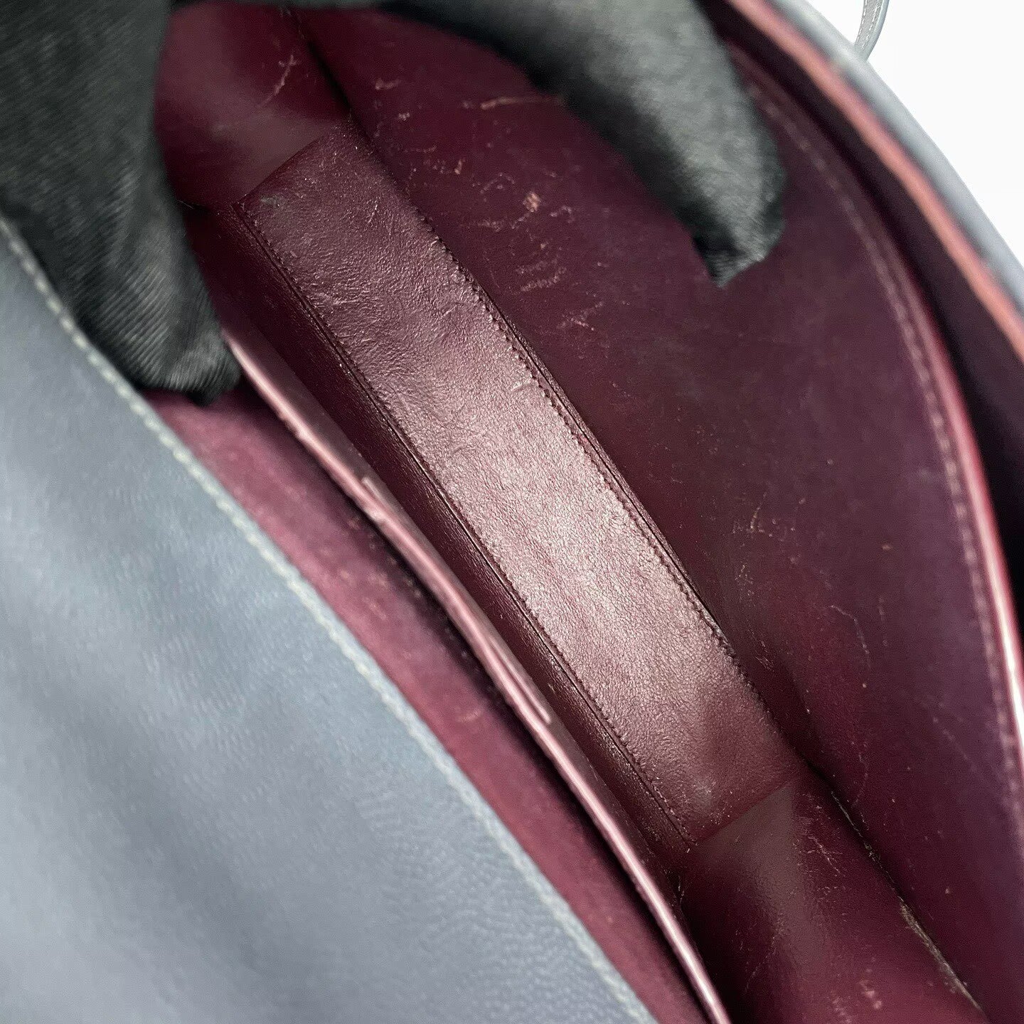 Saint Laurent - Cassandra - Grained calfskin leather - Grey - (Medium)