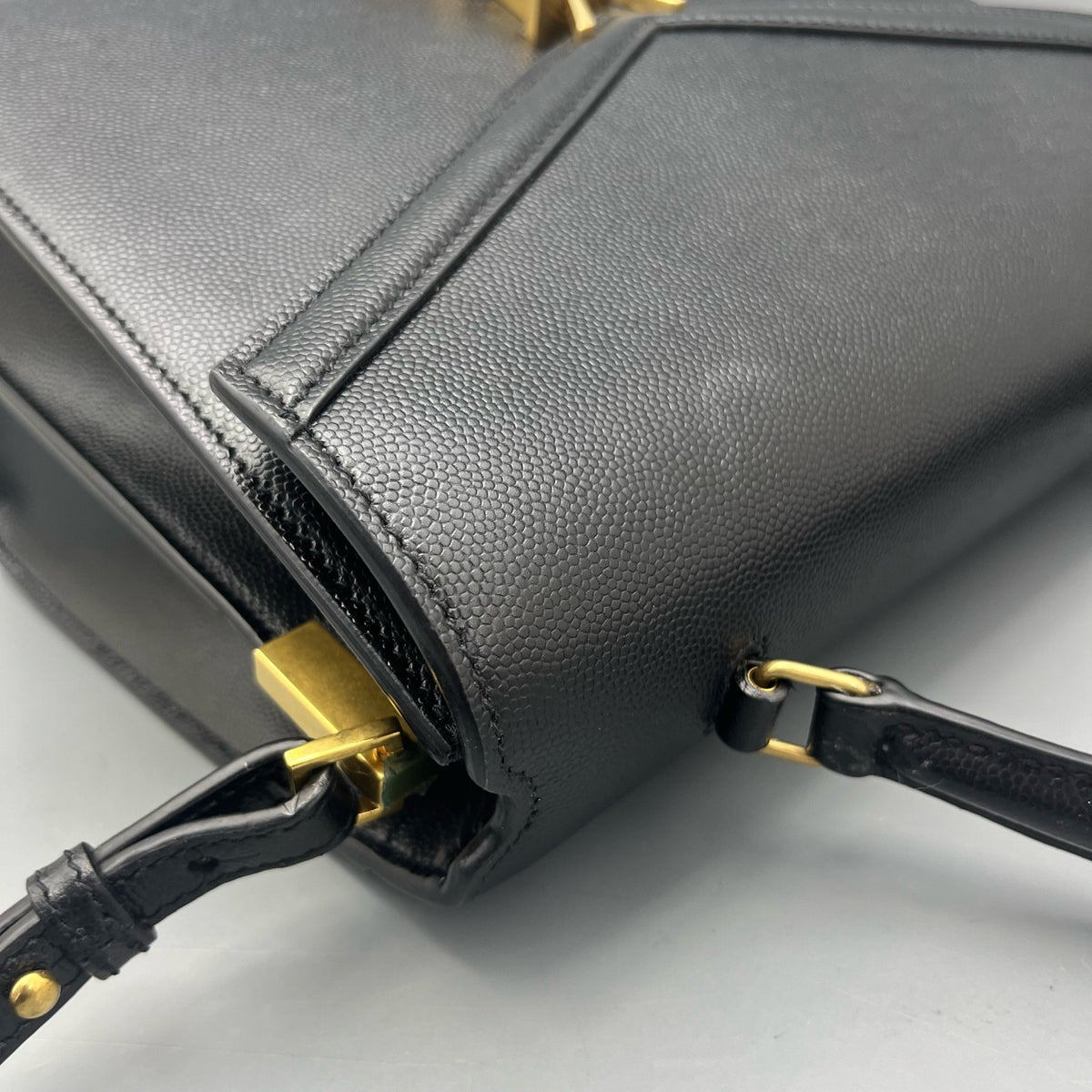 Saint Laurent - Cassandra - Leather - Black
