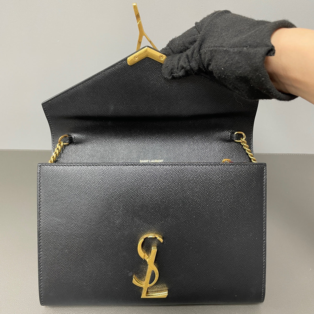 Saint Laurent - Cassandra - Leather - Black - (medium)