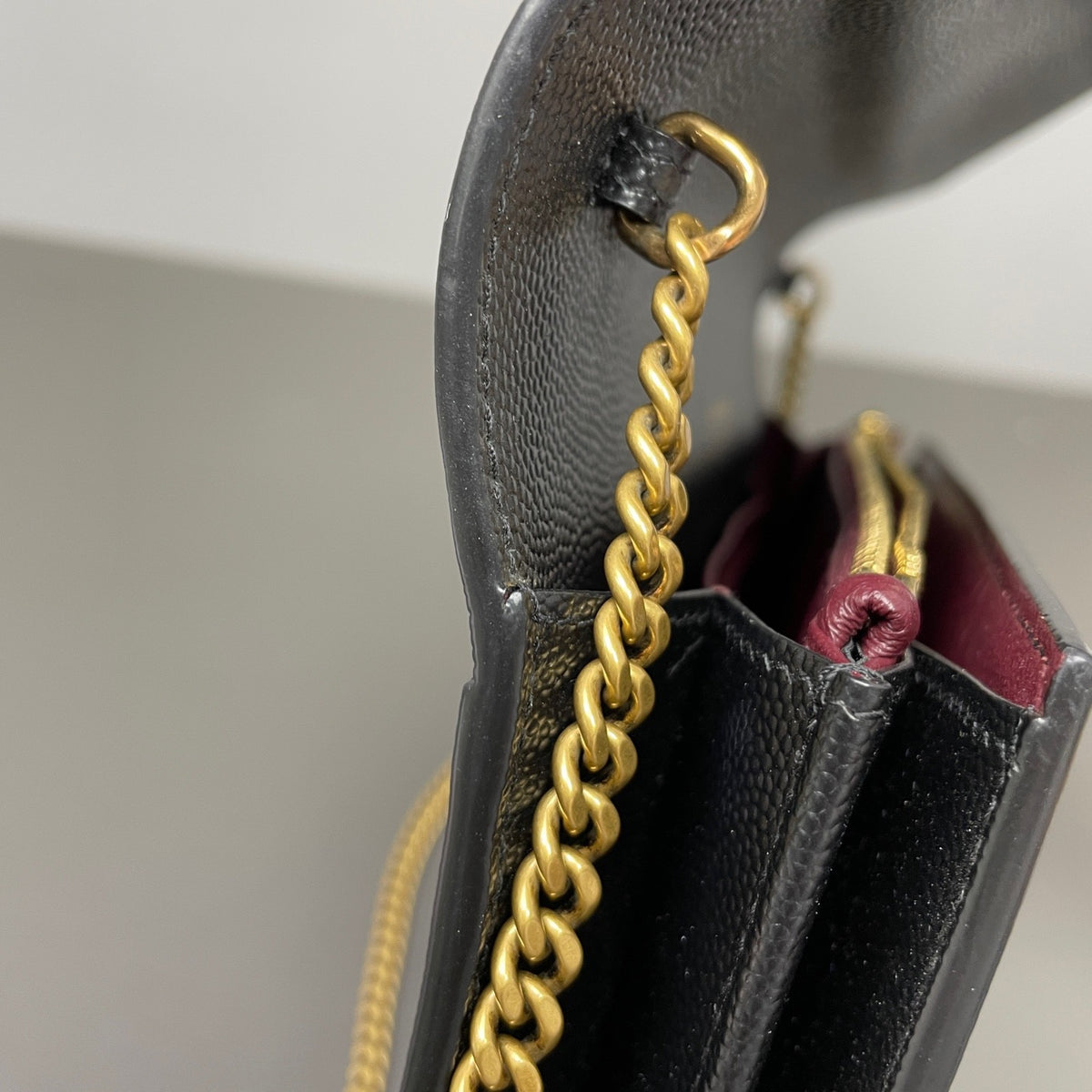 Saint Laurent - Cassandra - Leather - Black - (medium)