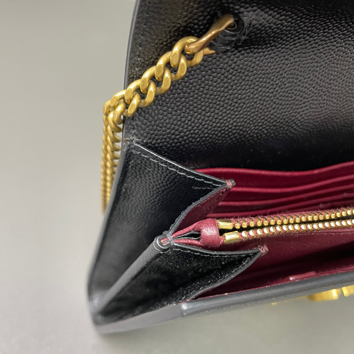 Saint Laurent - Cassandra - Leather - Black - (medium)