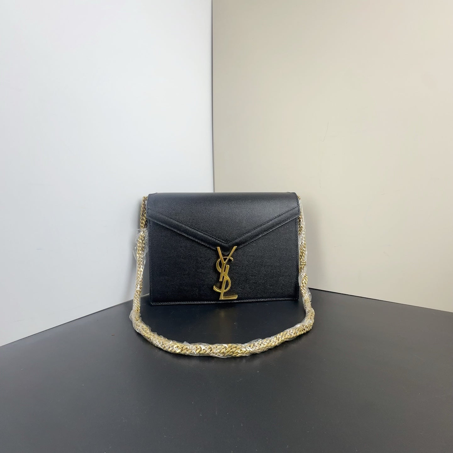 Saint Laurent - Cassandra - Leather - Black - (small)