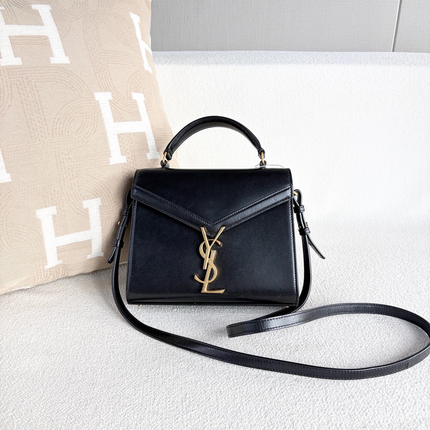 Saint Laurent - Cassandra - Leather - Black - (Small)