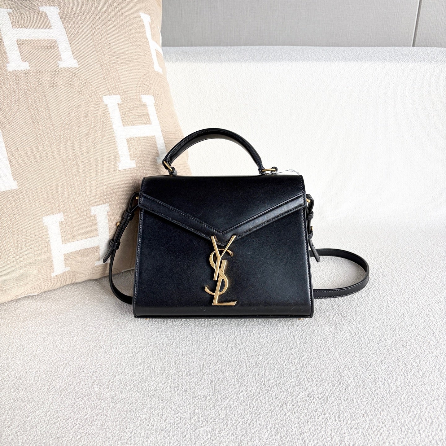 Saint Laurent - Cassandra - Leather - Black - (Small)