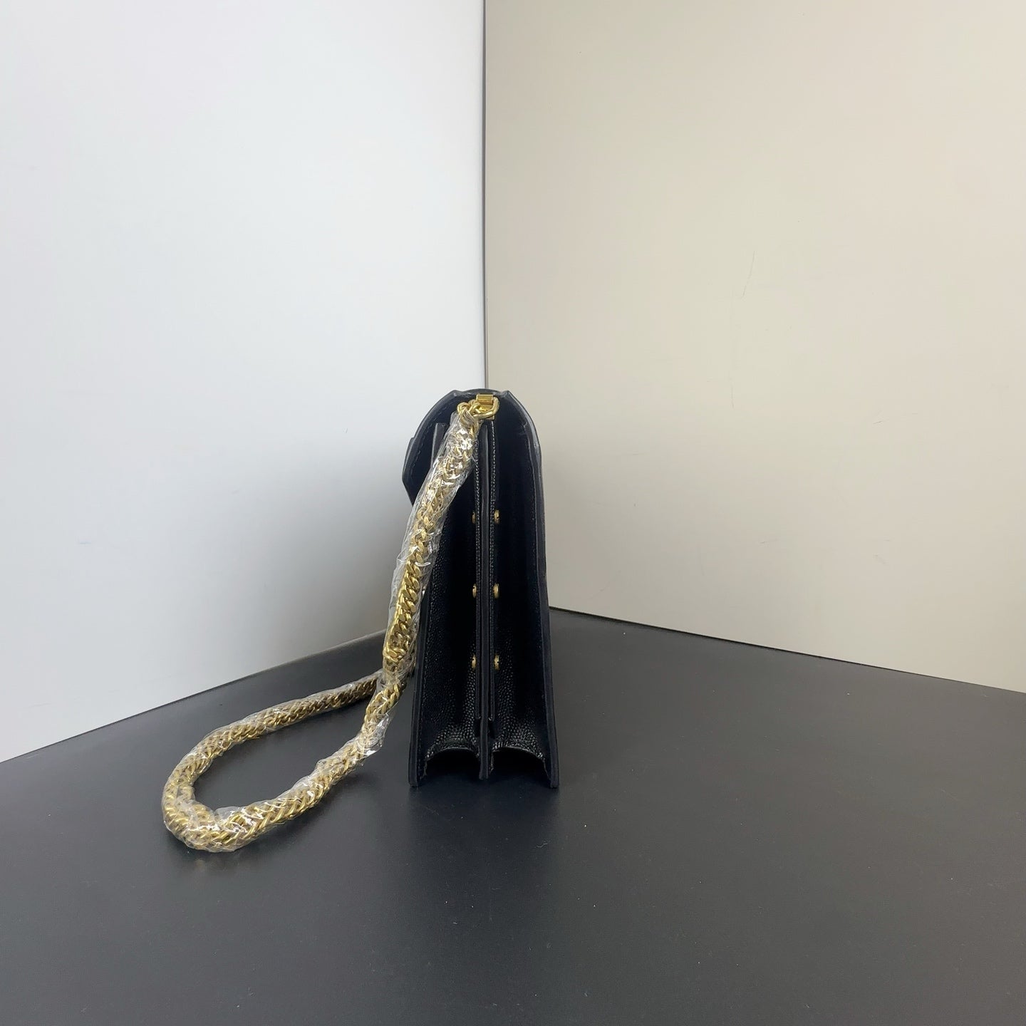 Saint Laurent - Cassandra - Leather - Black - (small)