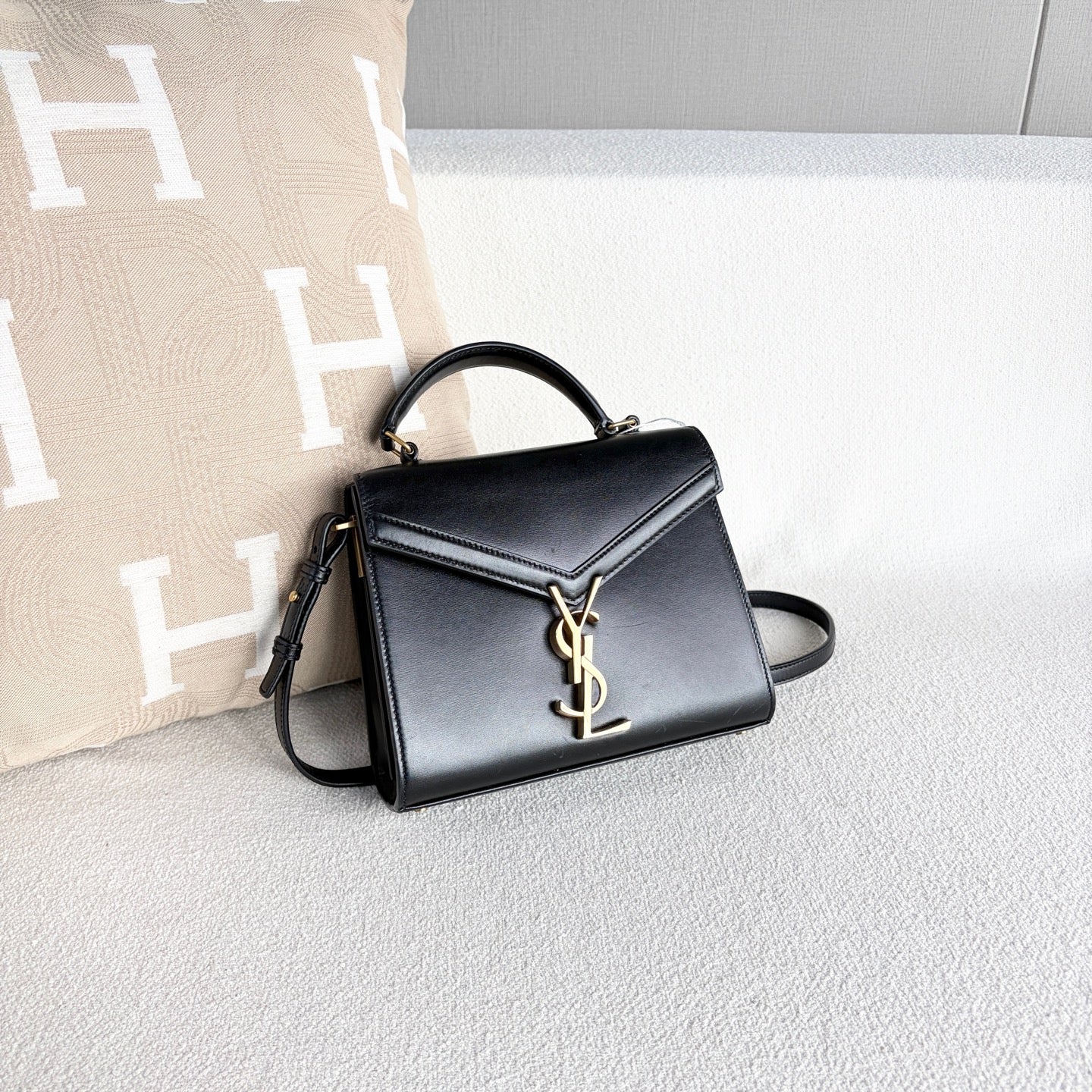 Saint Laurent - Cassandra - Leather - Black - (Small)