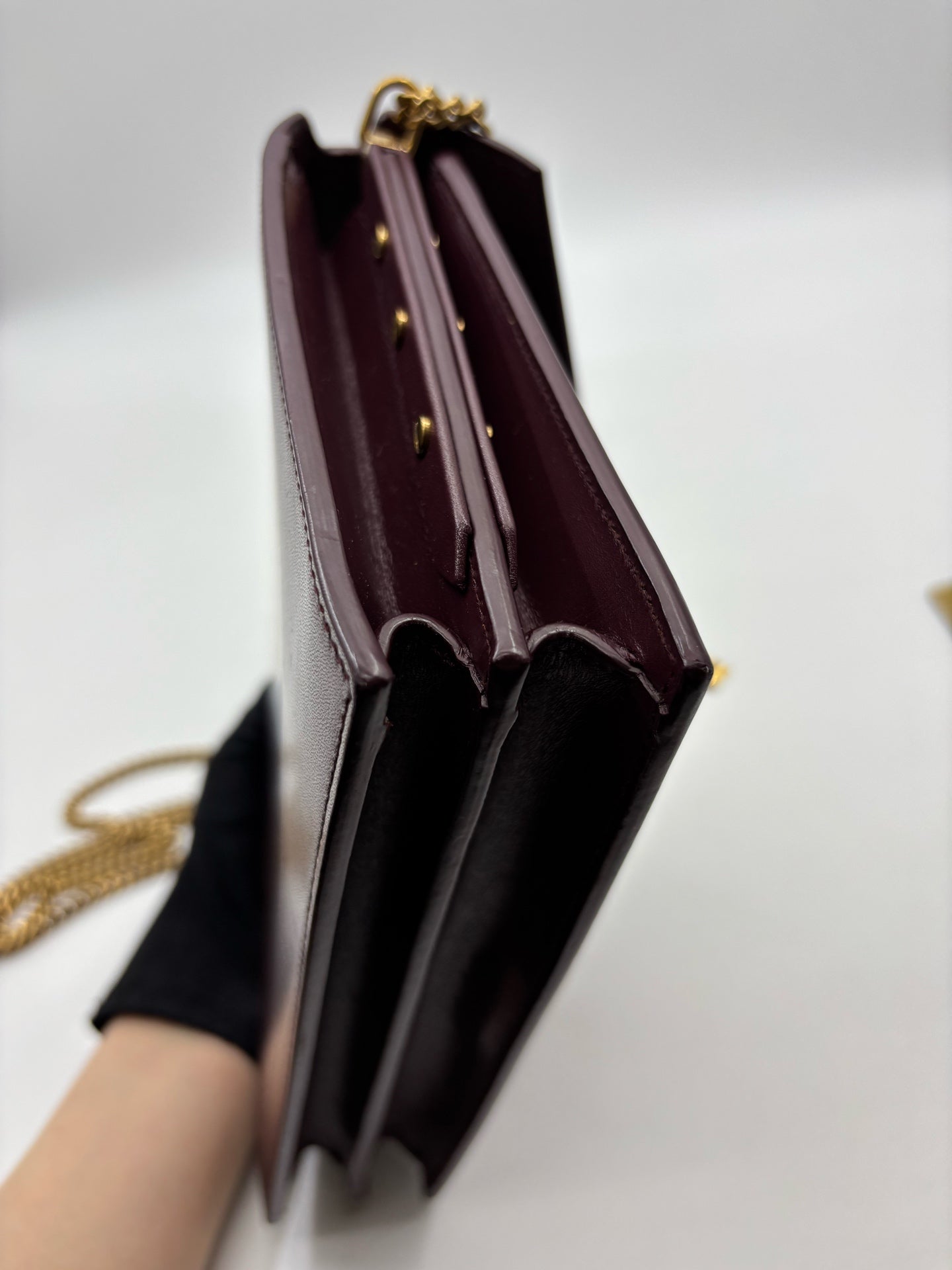 Saint Laurent - Cassandra - Leather - Burgundy - (medium)