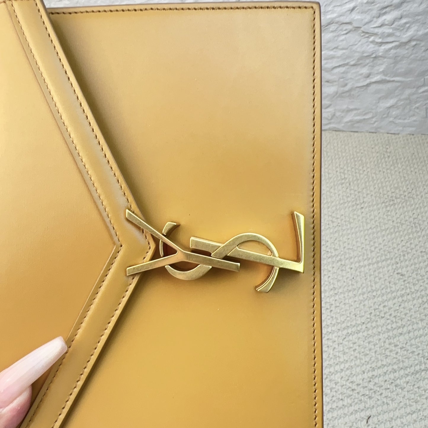Saint Laurent - Cassandra - Leather - Camel - (Medium)