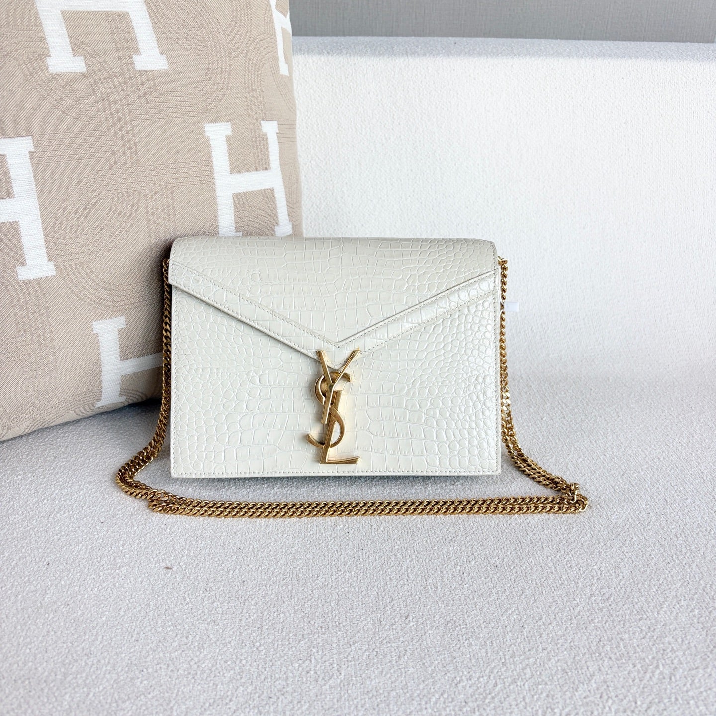 Saint Laurent - Cassandra - Leather - White - (small)