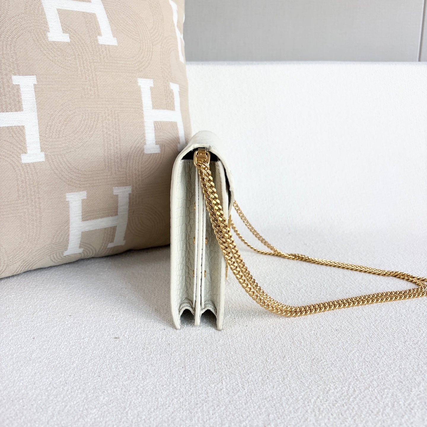 Saint Laurent - Cassandra - Leather - White - (small)