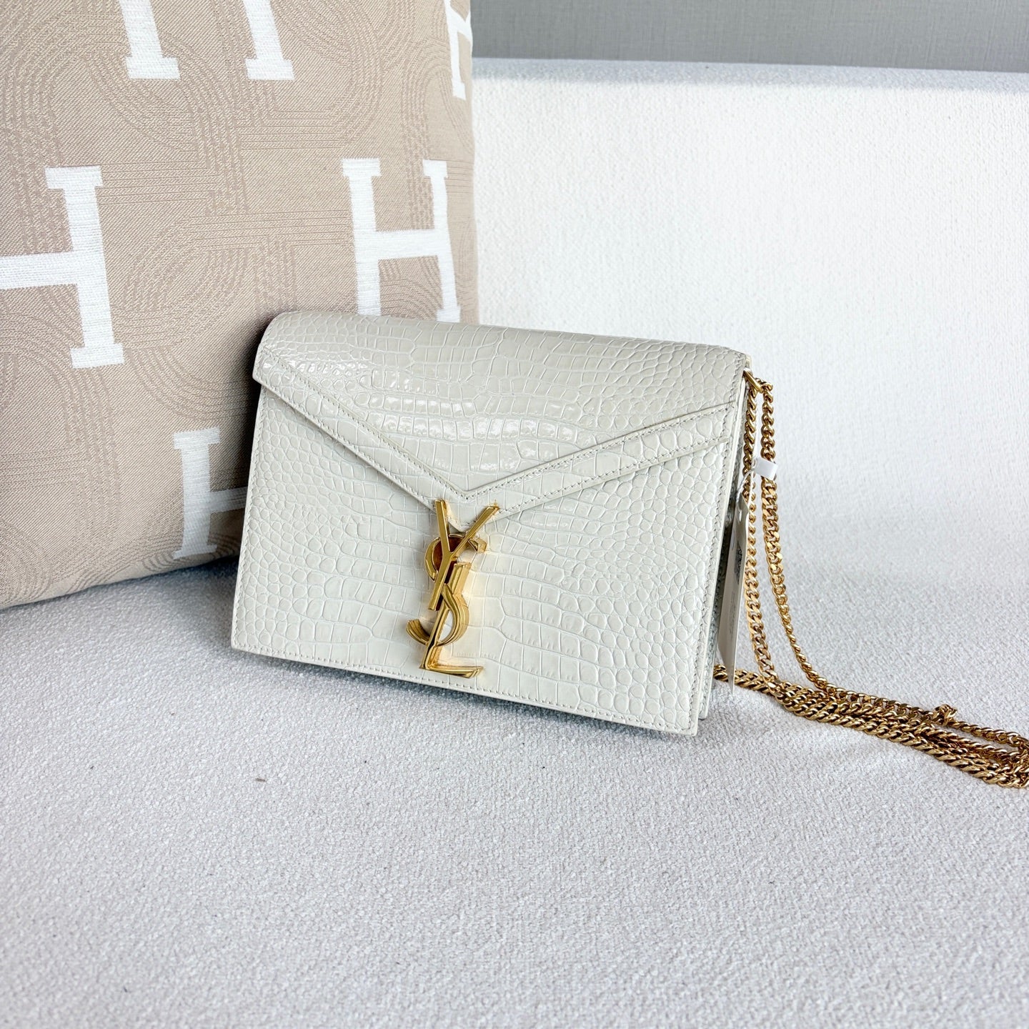 Saint Laurent - Cassandra - Leather - White - (small)