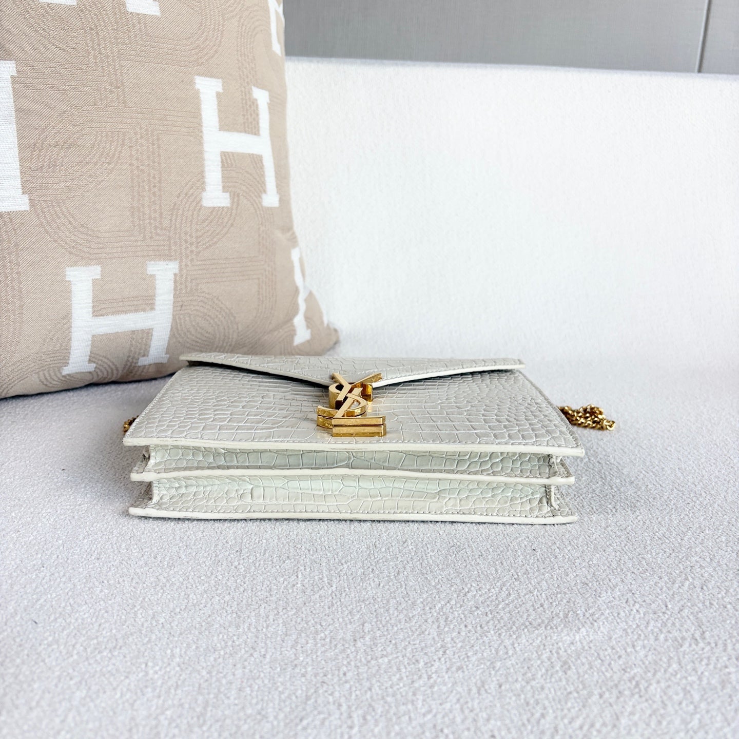 Saint Laurent - Cassandra - Leather - White - (small)