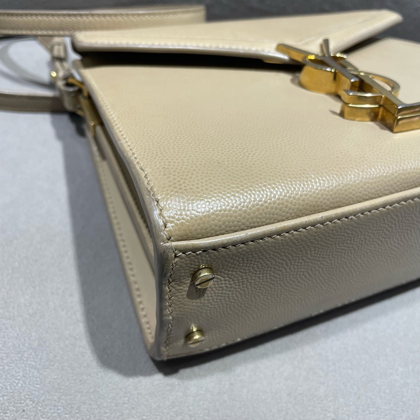 Saint Laurent - Cassandra Mini Top Handle Bag - Leather - Beige - (mini)