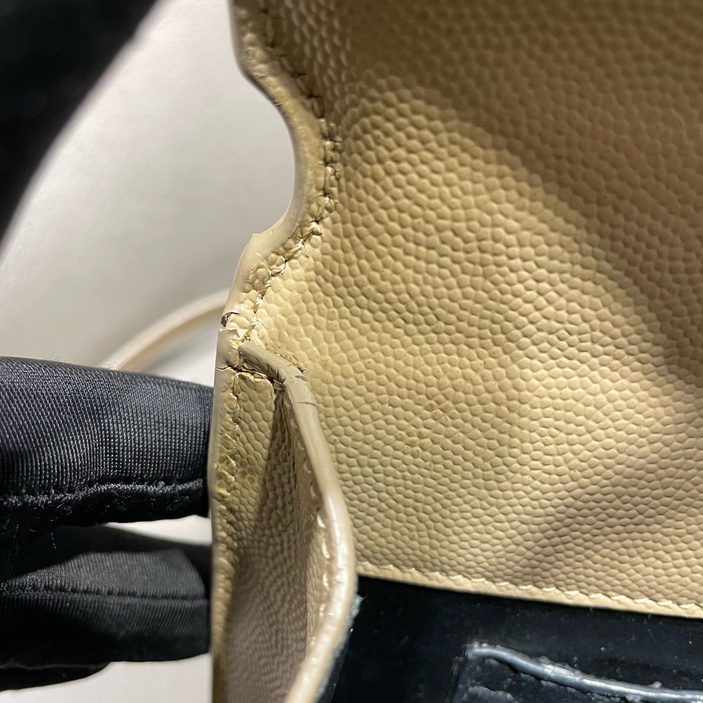 Saint Laurent - Cassandra Mini Top Handle Bag - Leather - Beige - (mini)