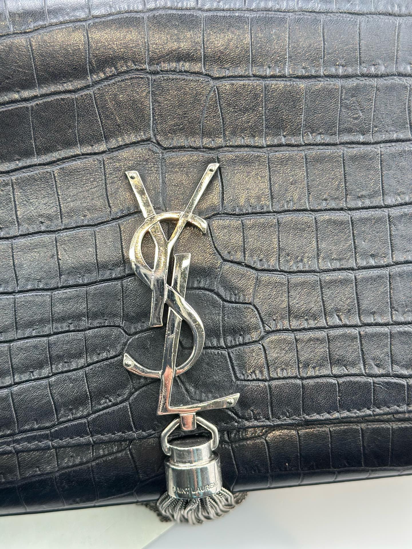 Saint Laurent - Cassandra Tassel Bag - Leather - Black - (small)