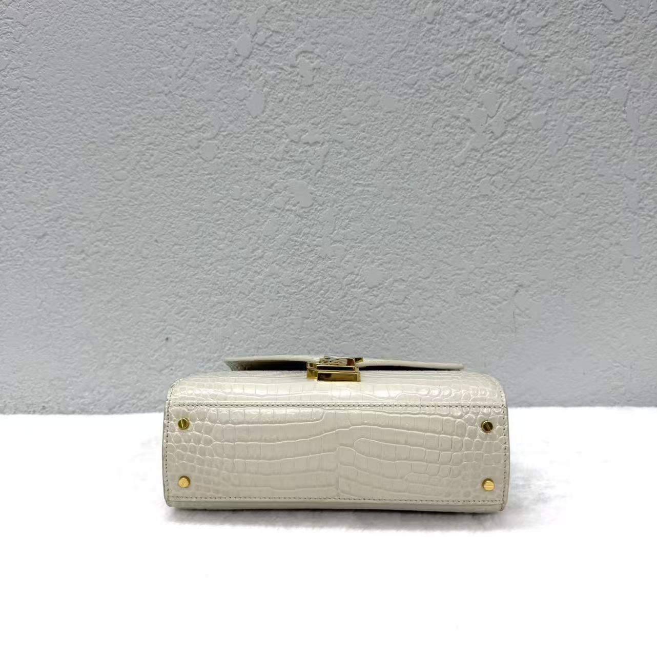 Saint Laurent - Cassandra Top Handle Envelope Bag - Crocodile embossed leather - White - (mini)
