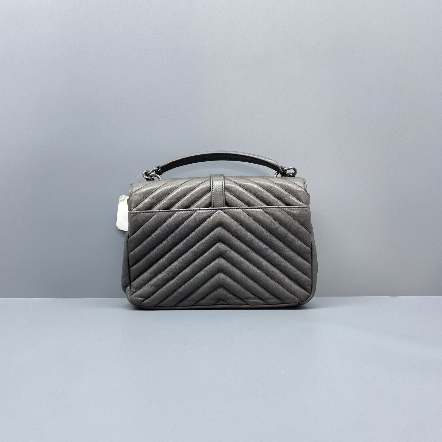 Saint Laurent - Cassandra Top Handle - Grained leather - Grey with silver-tone hardware - (Small)