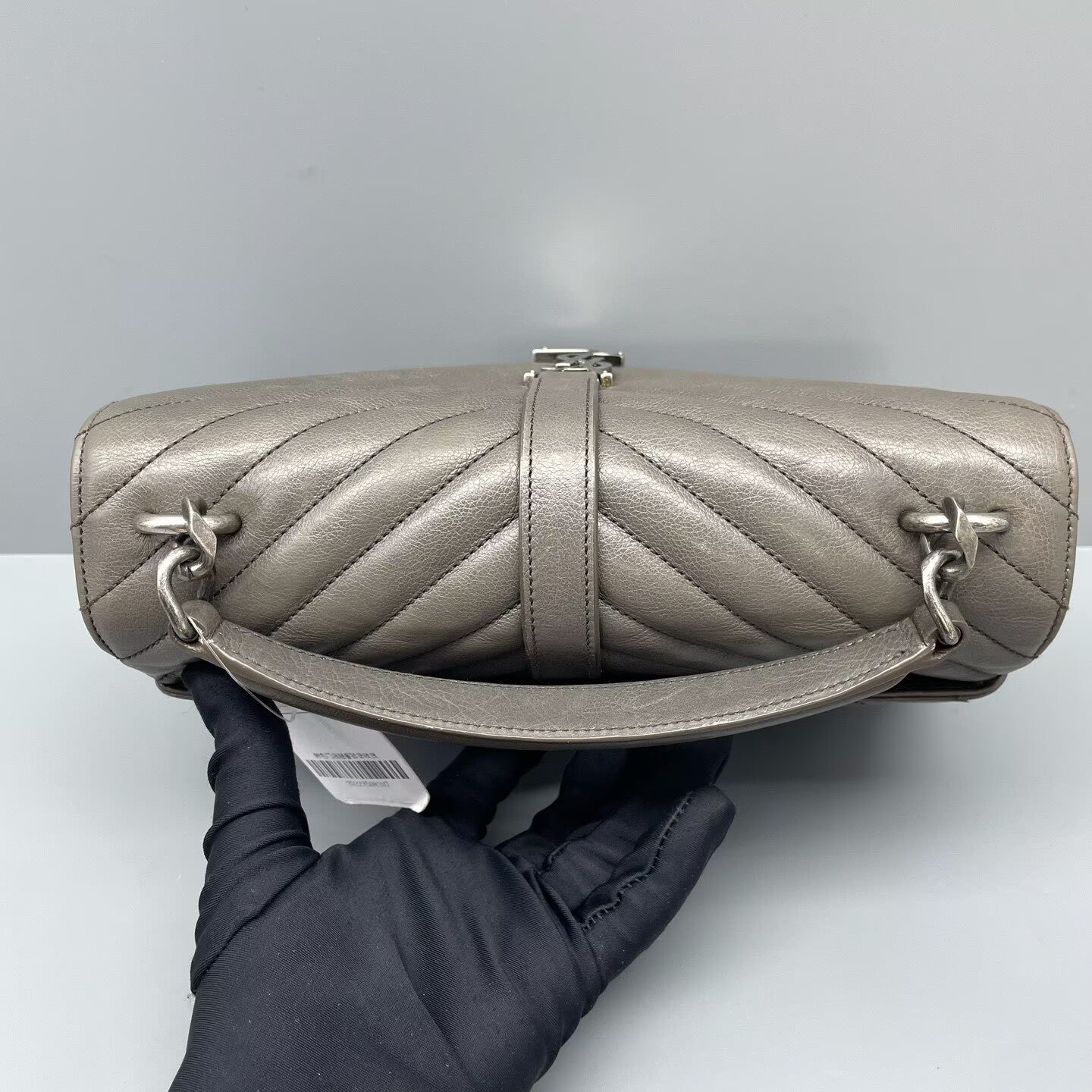 Saint Laurent - Cassandra Top Handle - Grained leather - Grey with silver-tone hardware - (Small)