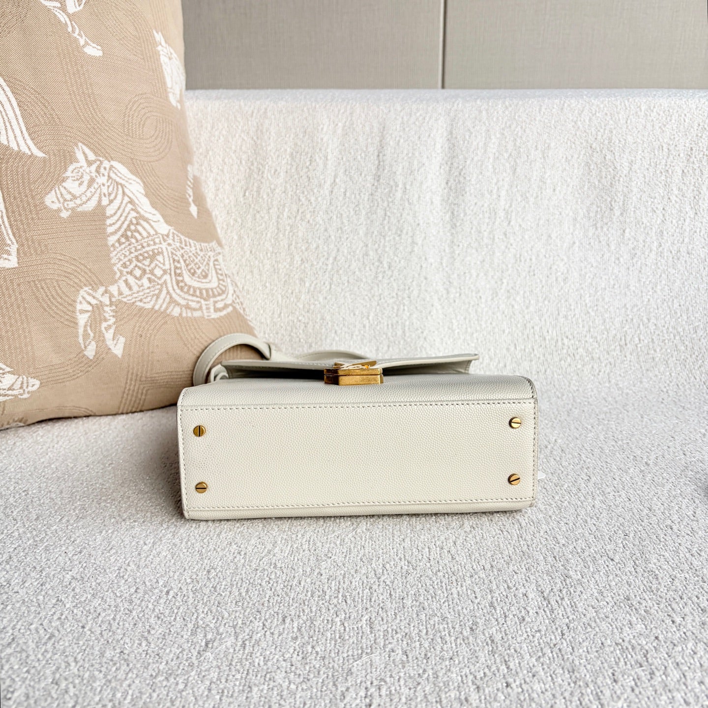 Saint Laurent - Cassandra Top Handle - Grained leather - White - (small)