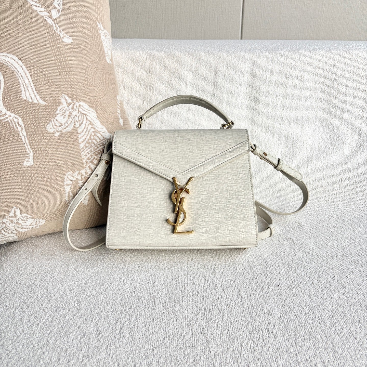 Saint Laurent - Cassandra Top Handle - Grained leather - White - (small)