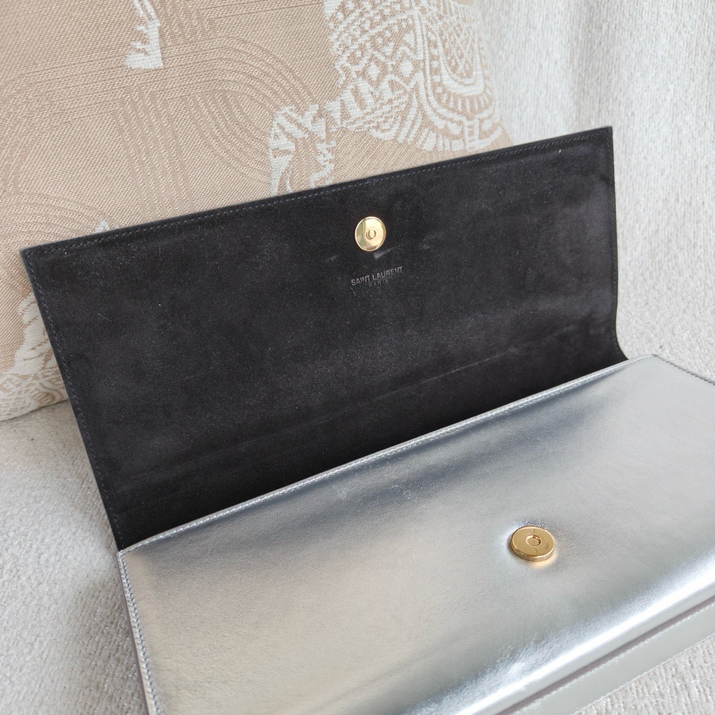 Saint Laurent - Clutch - Cowhide leather with suede interior - Silver - (medium)