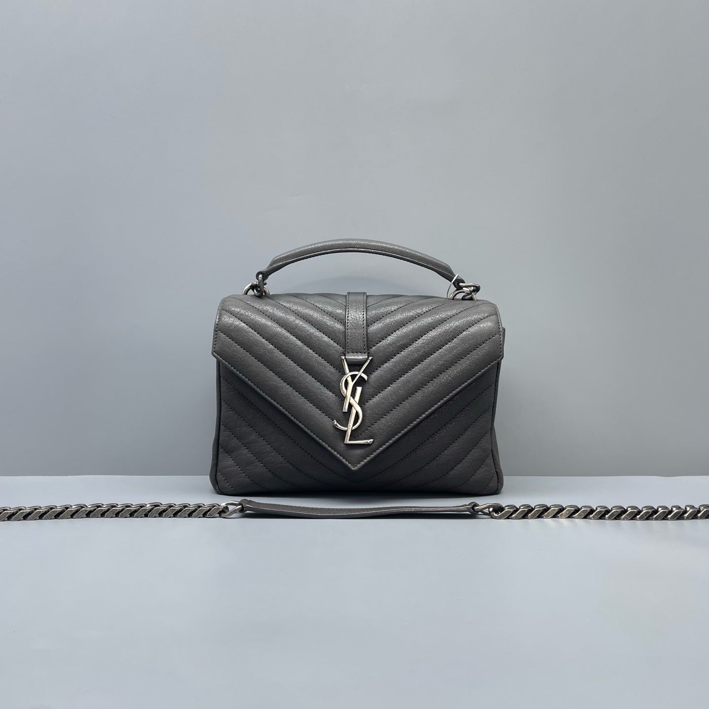Saint Laurent - College - Grained calfskin leather - Grey - (medium)