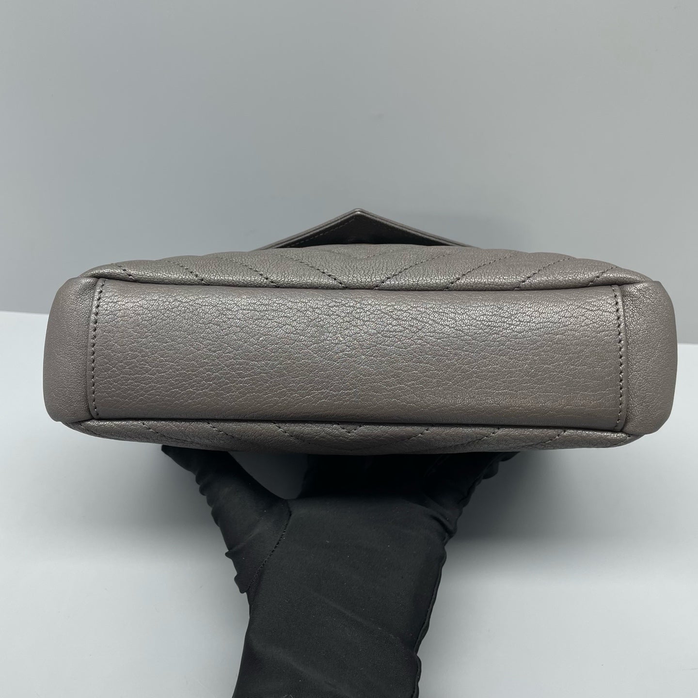 Saint Laurent - College - Grained calfskin leather - Grey - (medium)