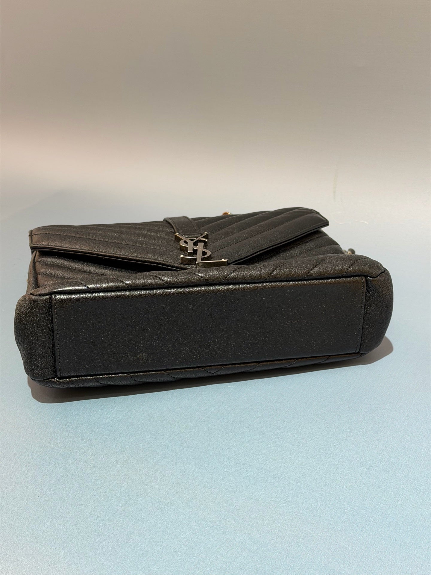Saint Laurent - College - Grained leather - Black - (medium)