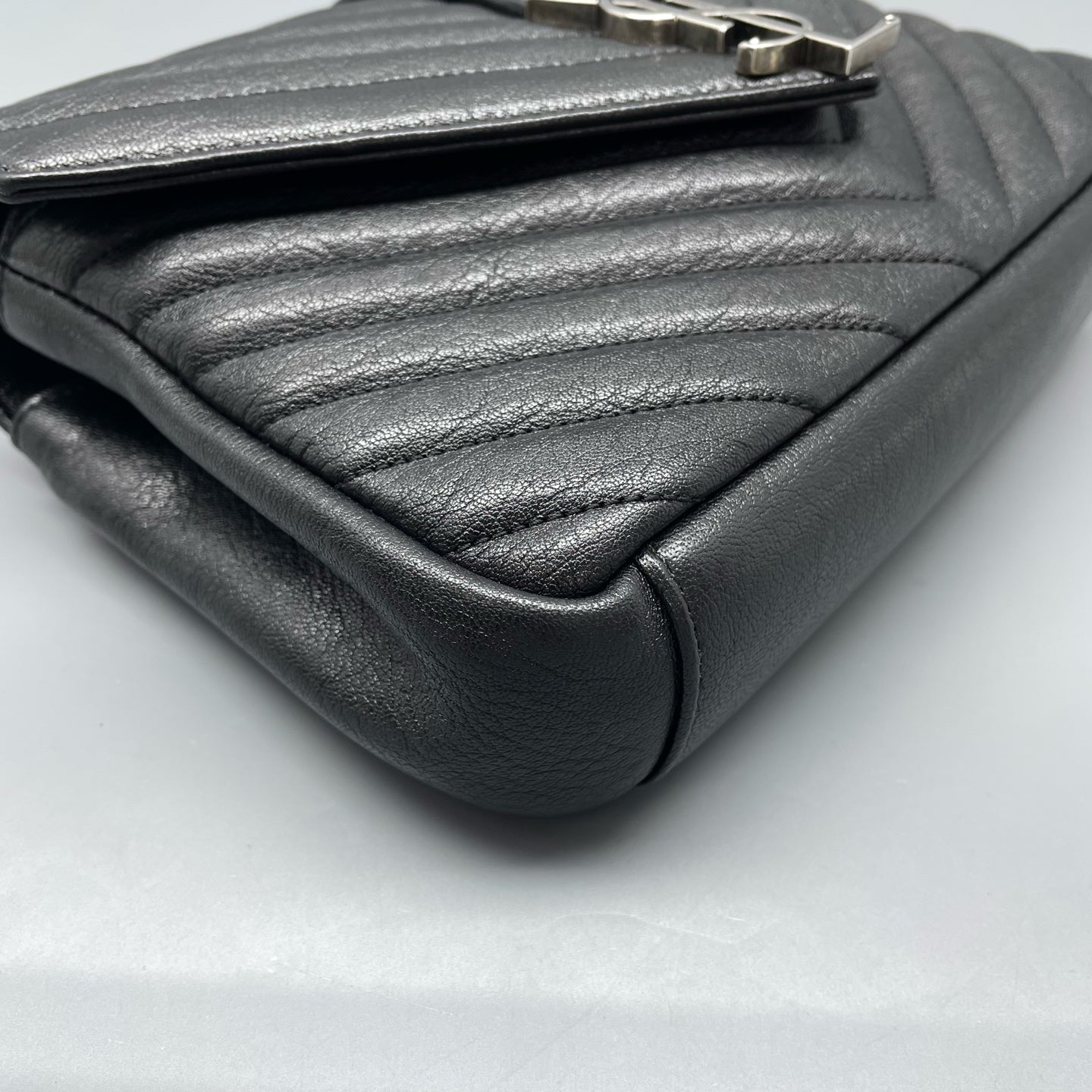 Saint Laurent - Collège - Grained leather - Black - (medium)