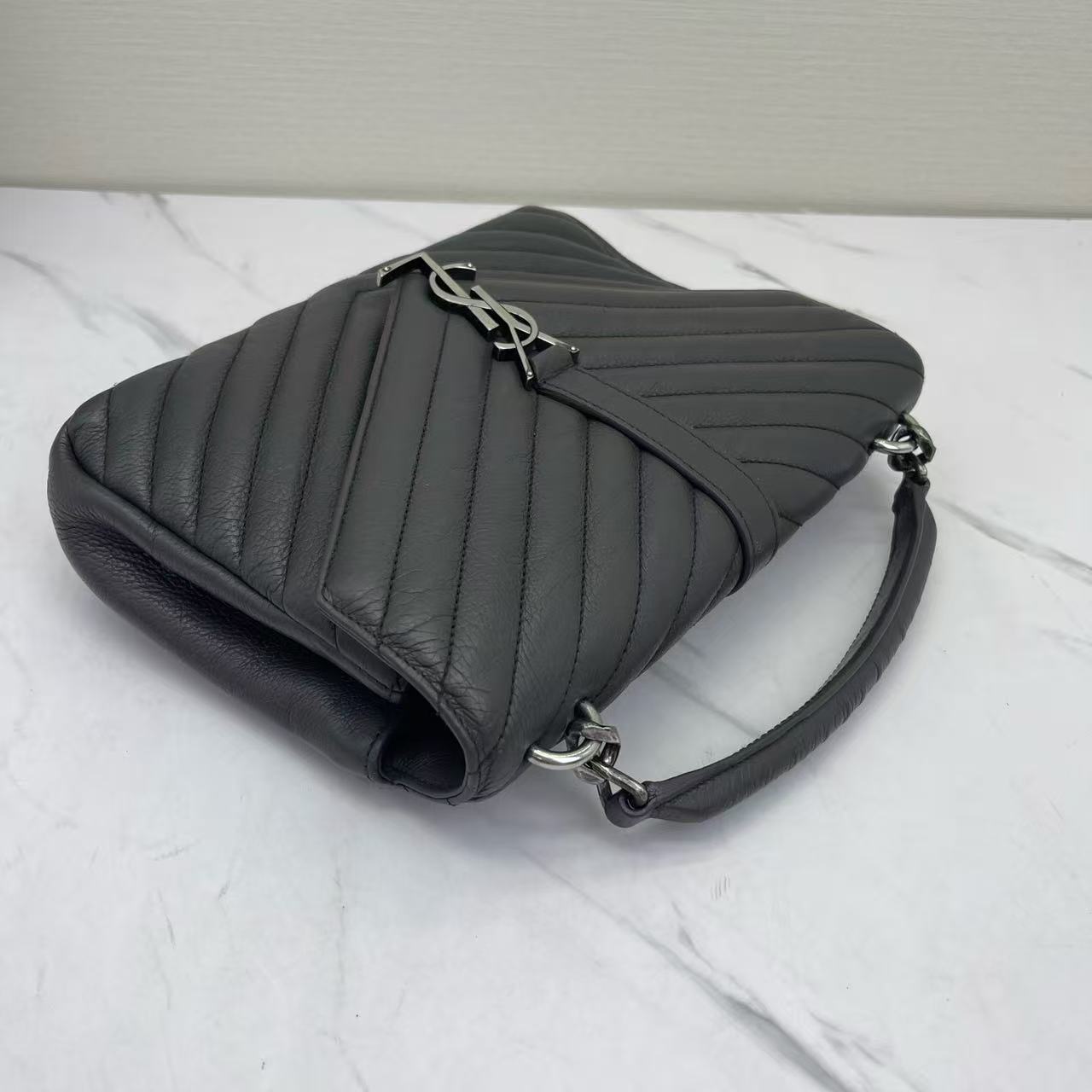 Saint Laurent - College - Grained leather - Grey - (medium)